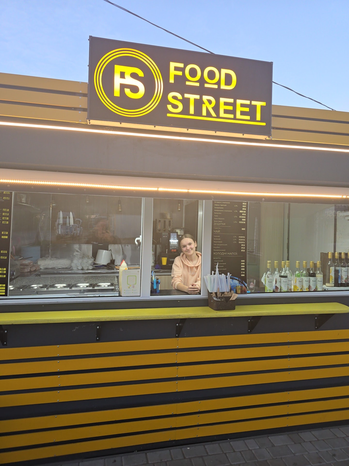 CofffeBurgers image 5