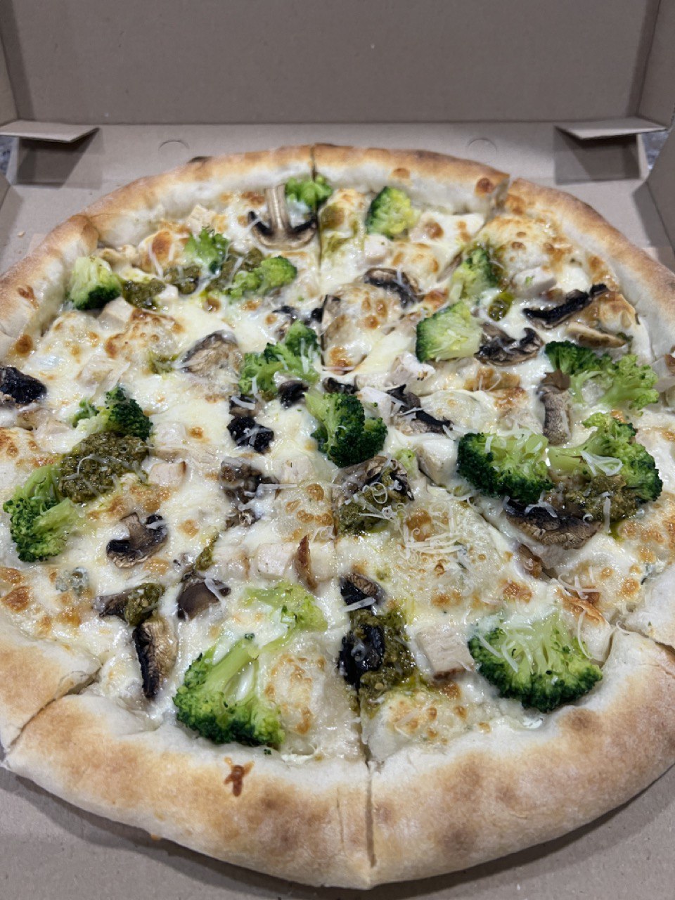 Pizza&Sushi Avoska image 1