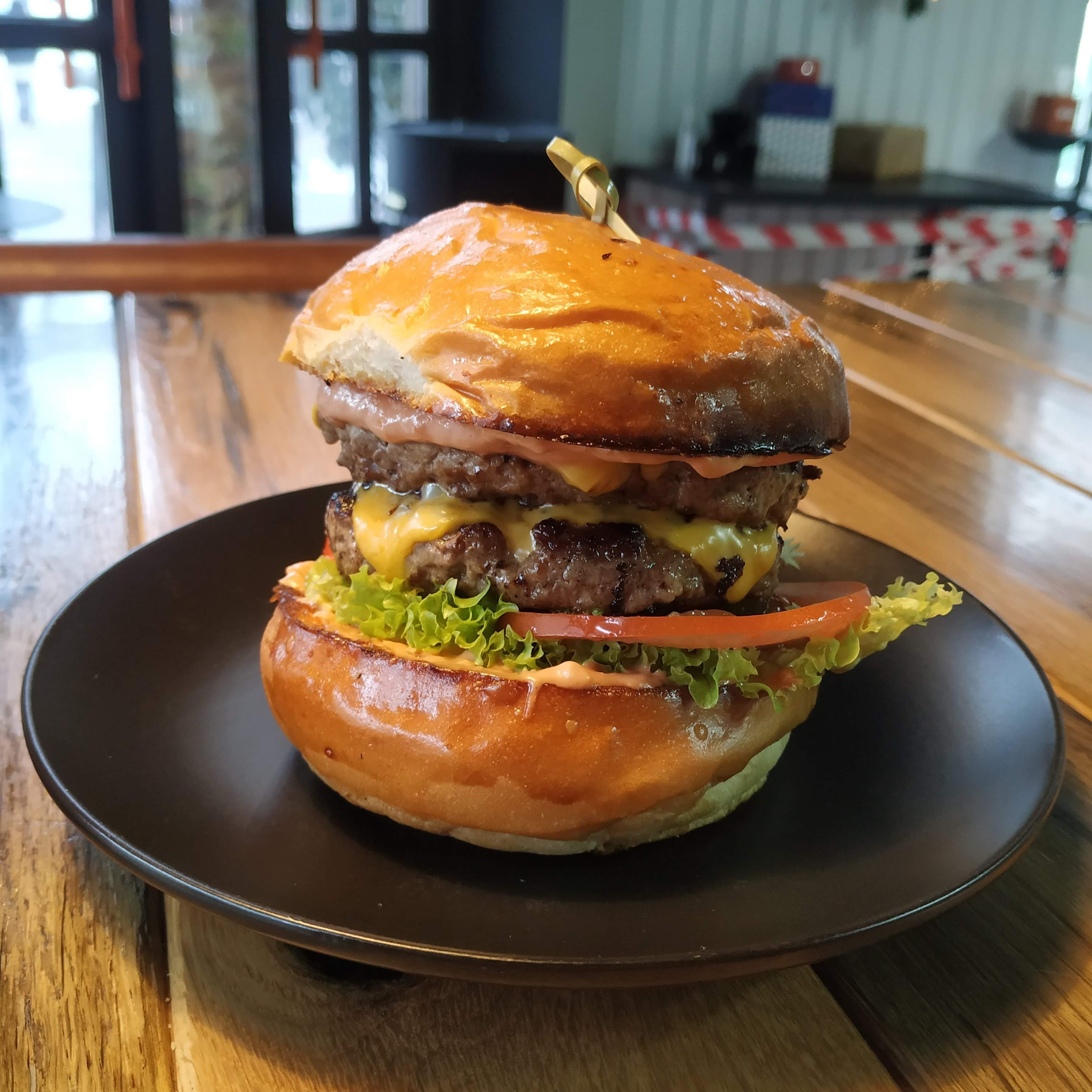 JJ'S.BURGERS image 4