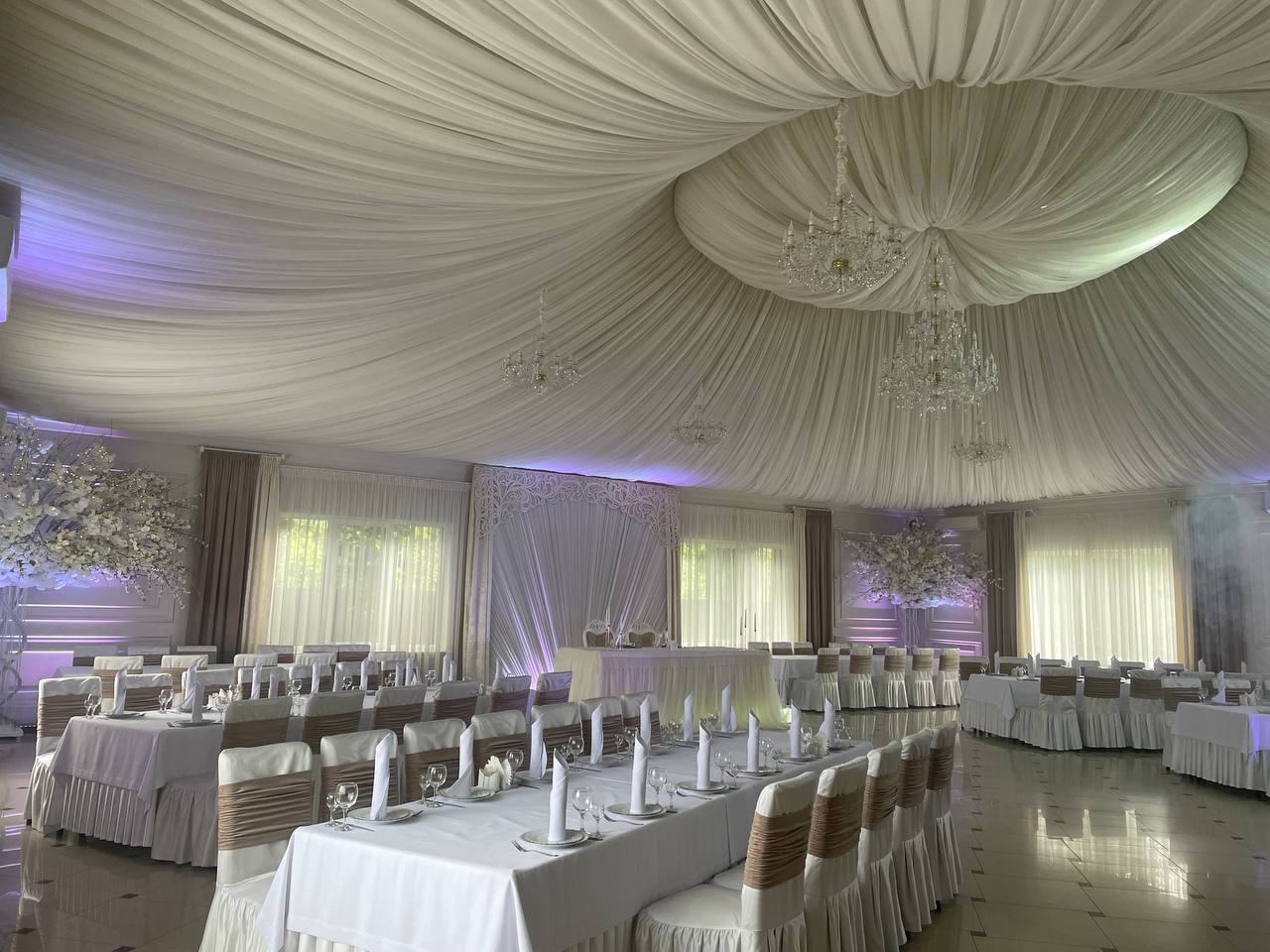 Hunter's hut image 1