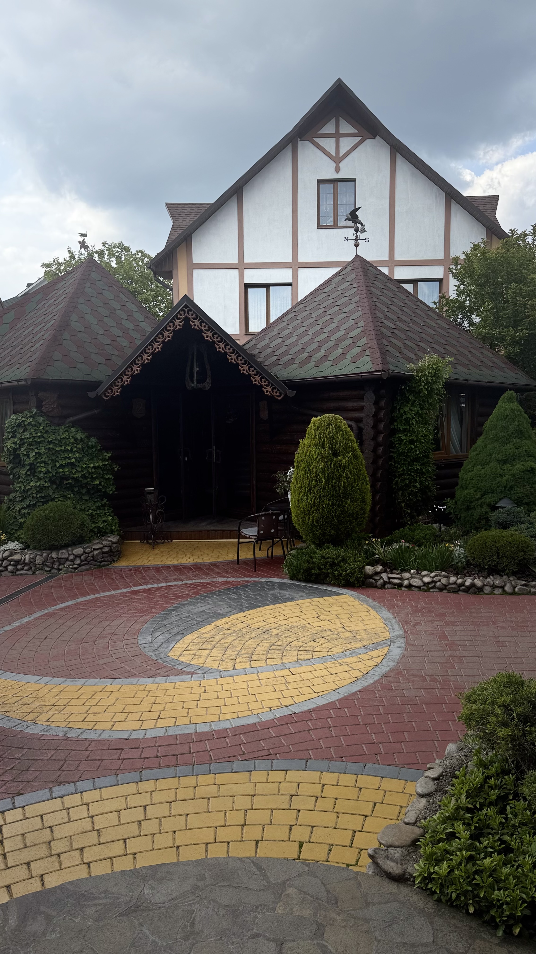 Hunter's hut image 7