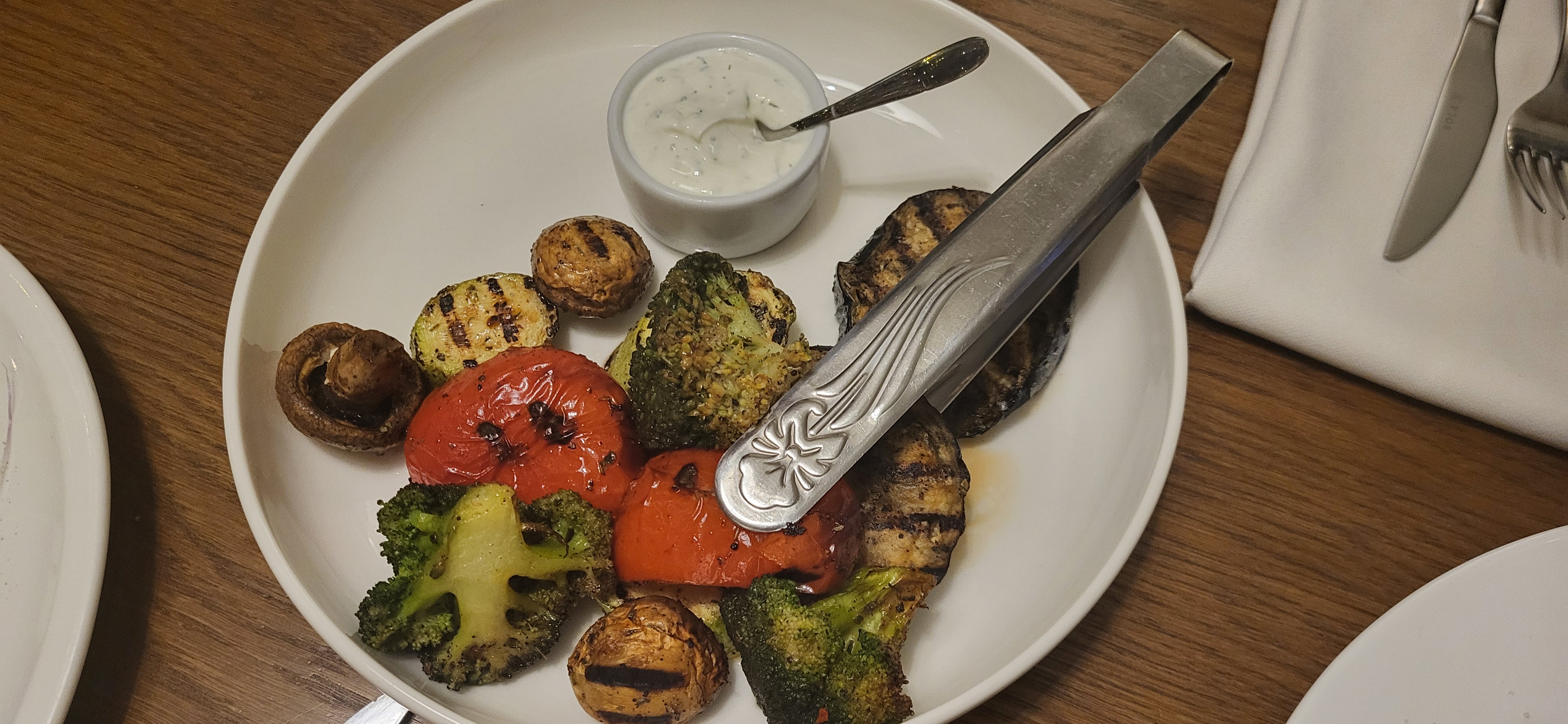 Mr. ЧАРЛІ, КЛУБ-РЕСТОРАН image 3