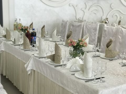 Le Caprice image 1