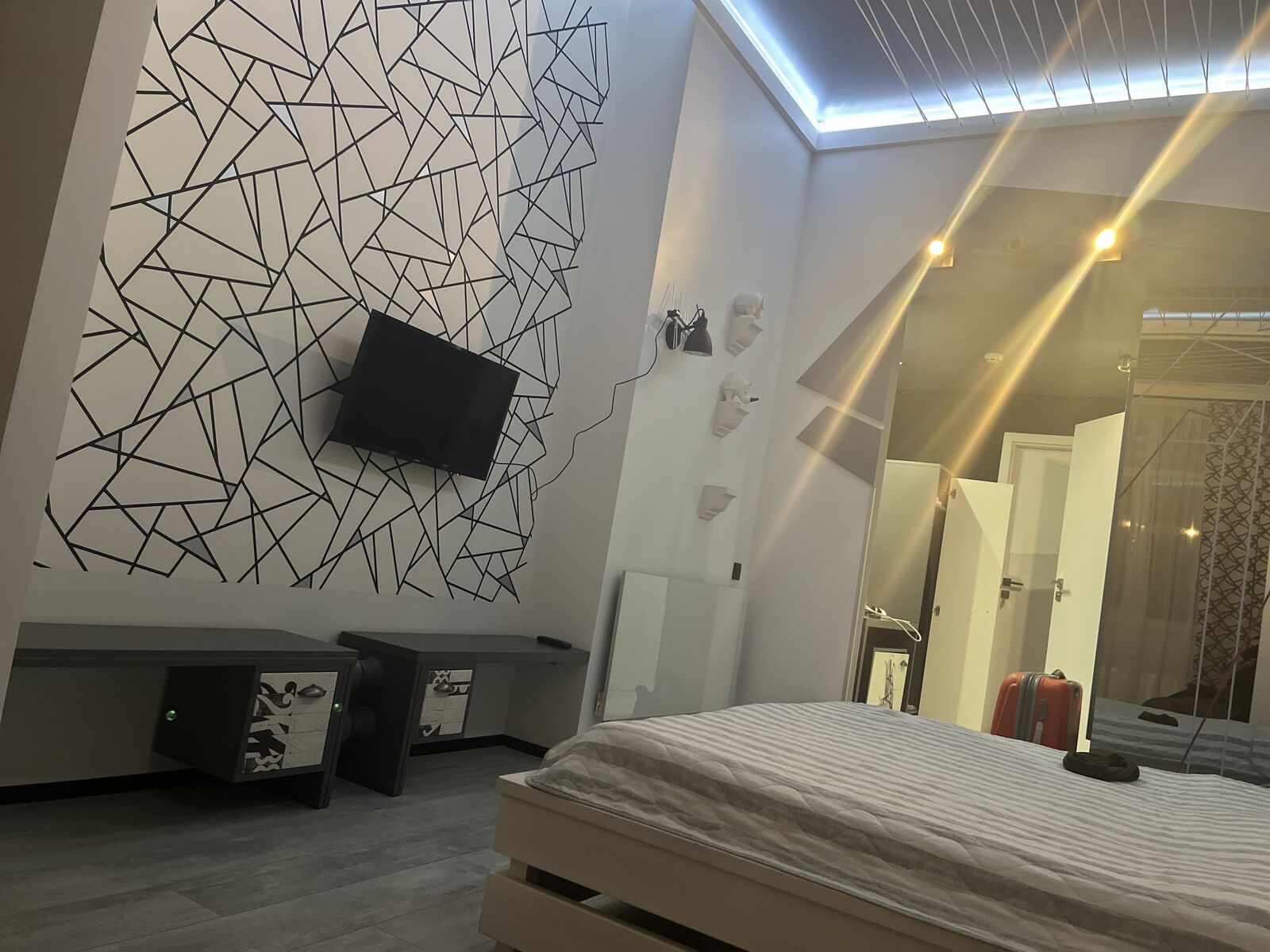 Le Caprice image 9