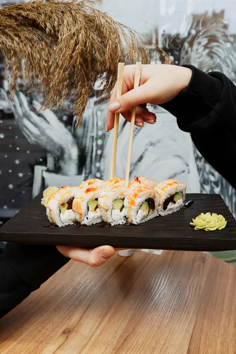 MIA SUSHI image 2