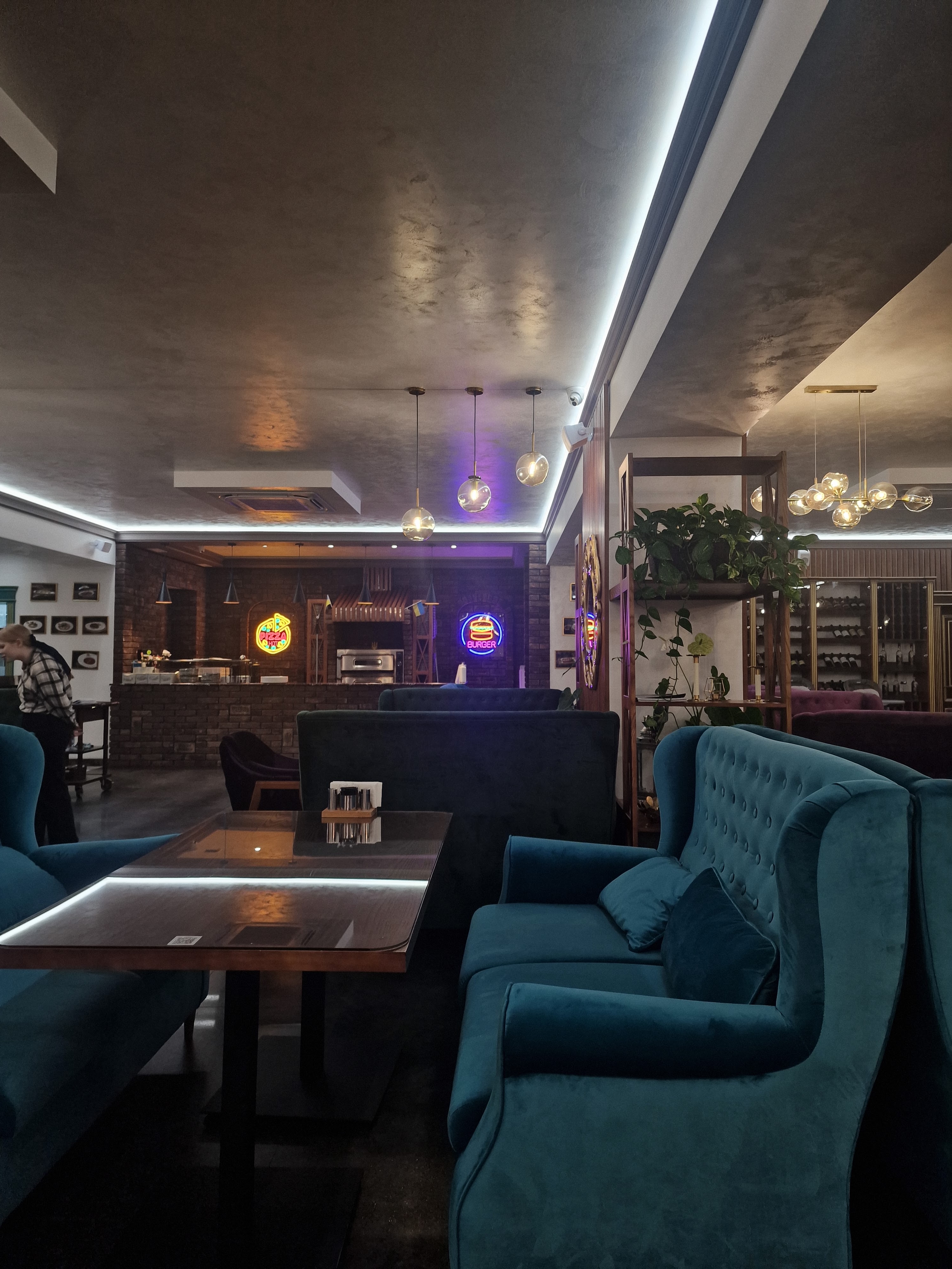 ROYAL PALACE Озерна image 5