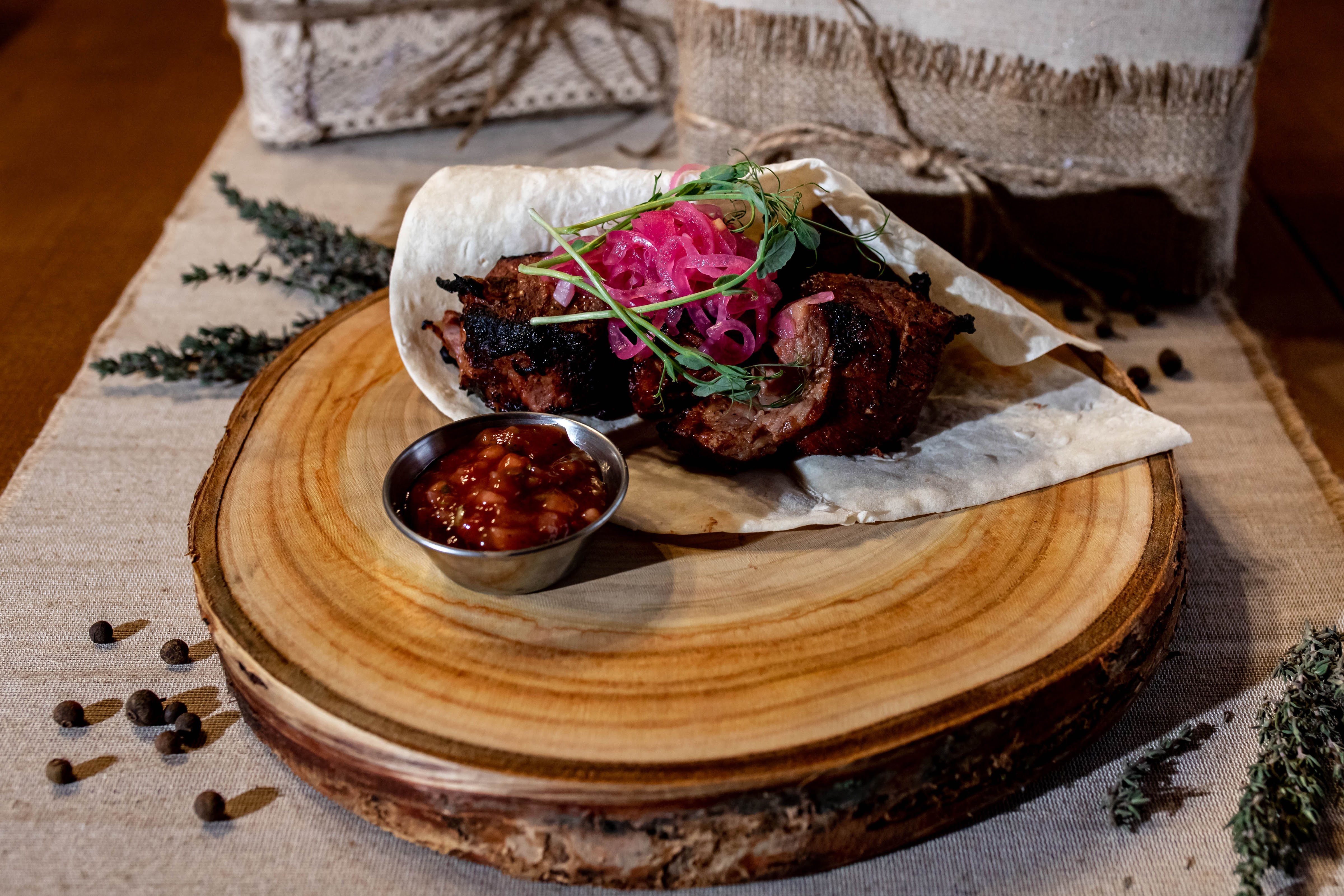 Restoran Ukrayinsʹkoyi Kukhni "Kolyba" image 4