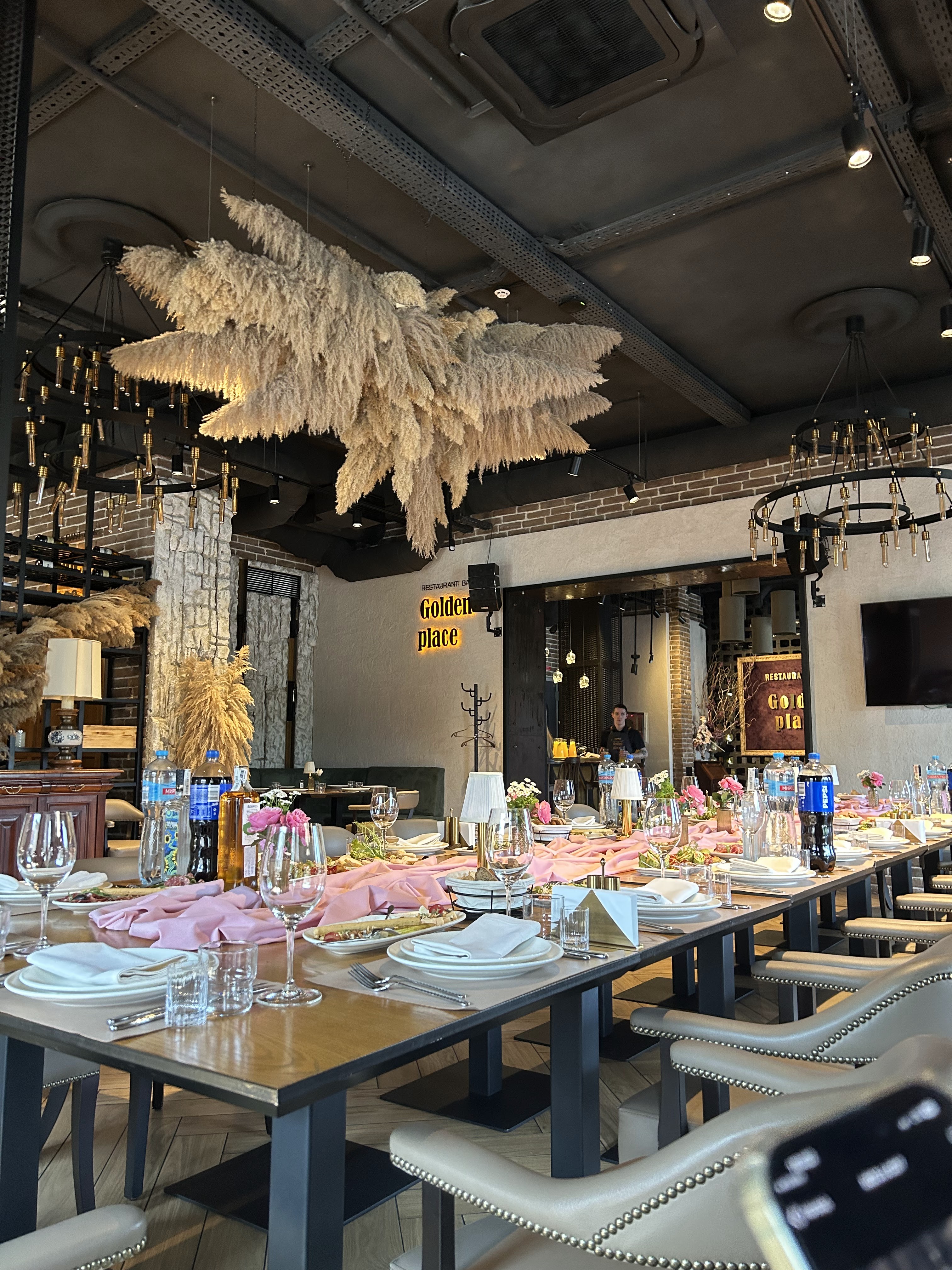 Golden Place image 4