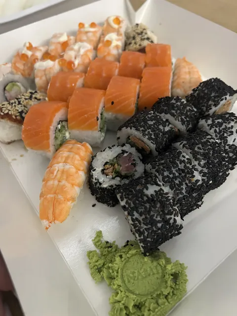 Sushi NAMI image 4