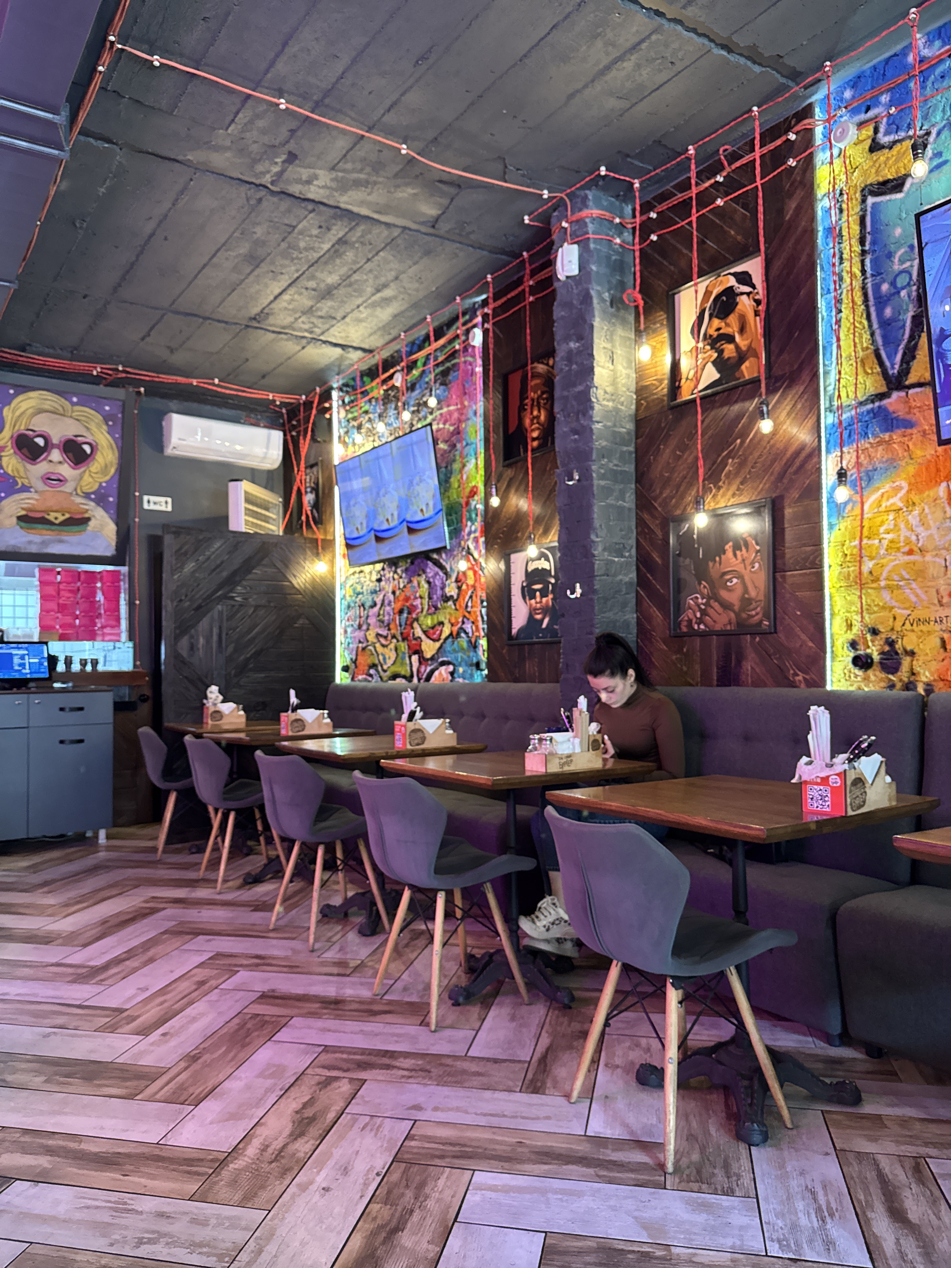 Toj Samij Burger image 6