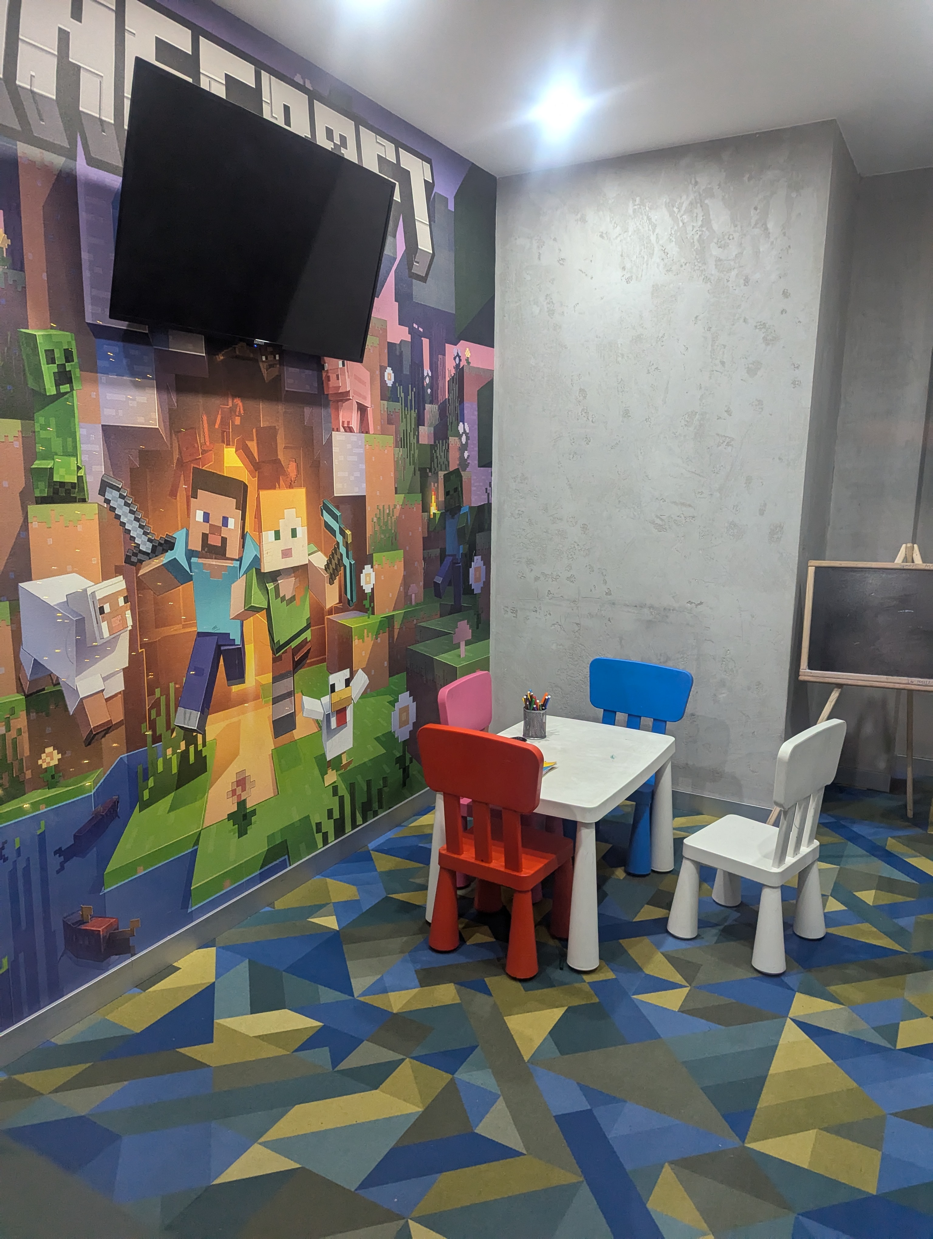 FIFI restaurant image 5