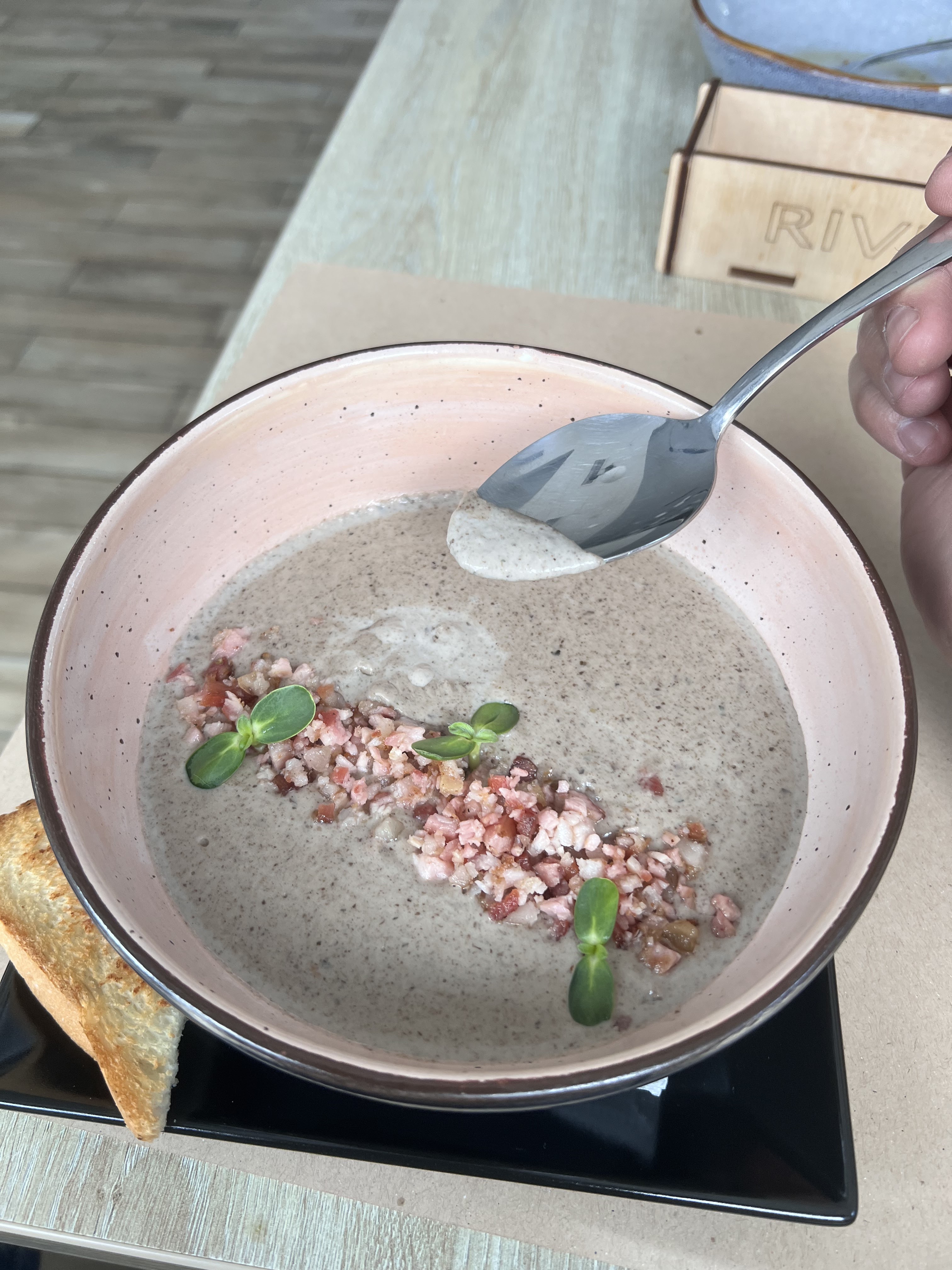 Riverside | Ріверсайд image 3