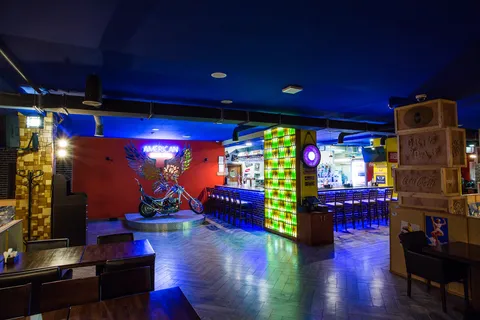American Bar&Grill image 1