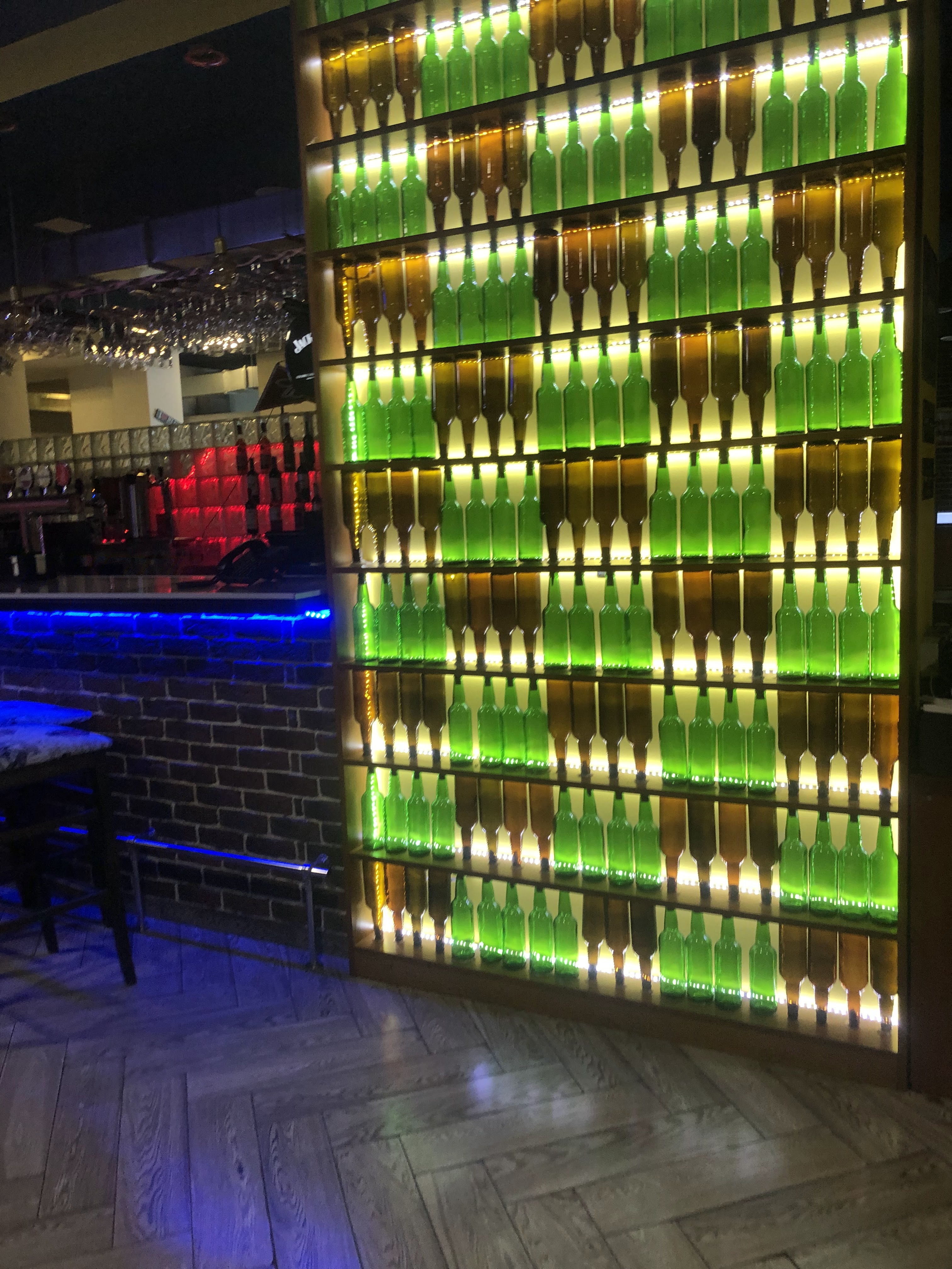 American Bar&Grill image 8