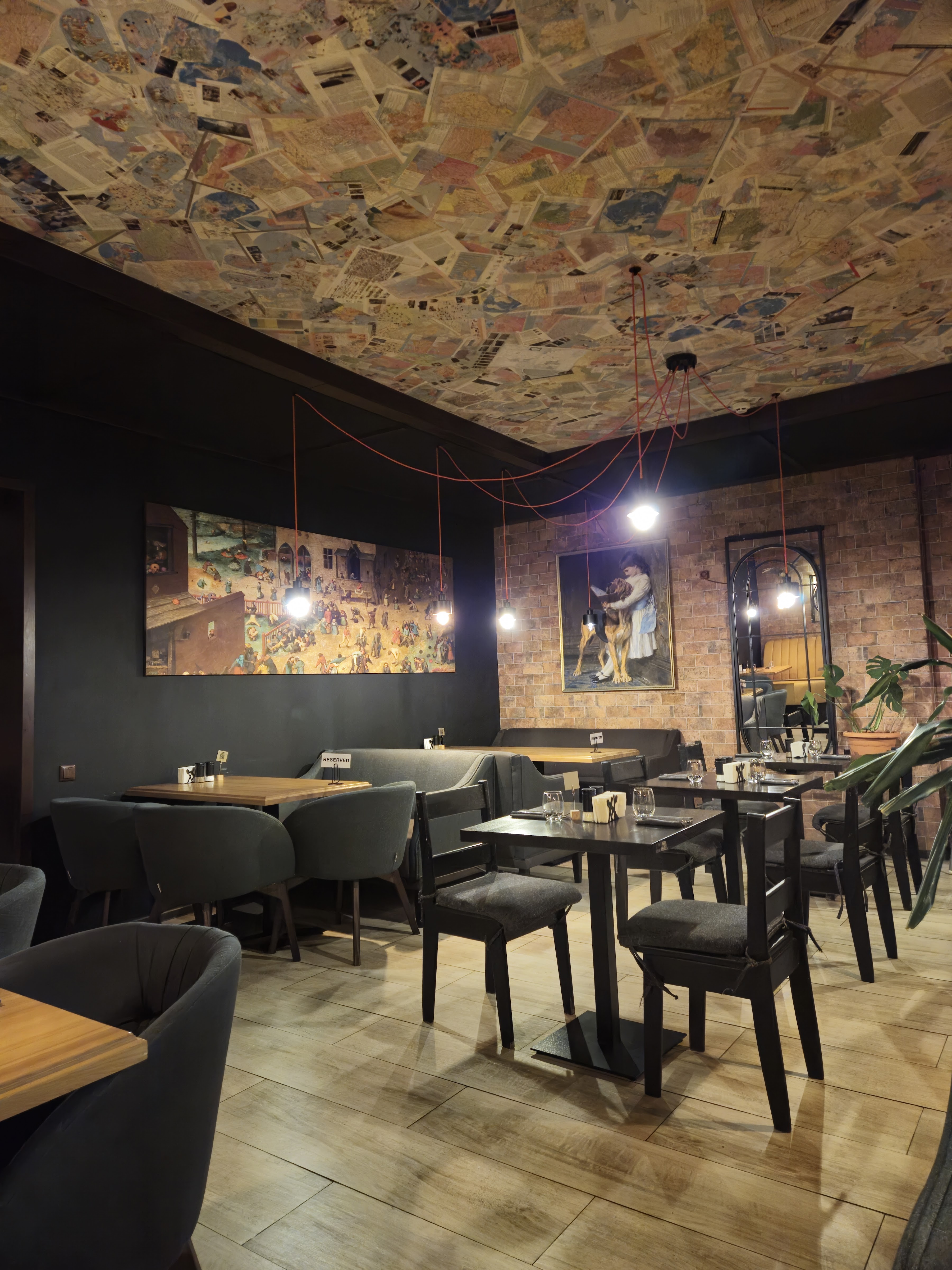 Biblioteka resto•bar на Замостянській 31 image 4