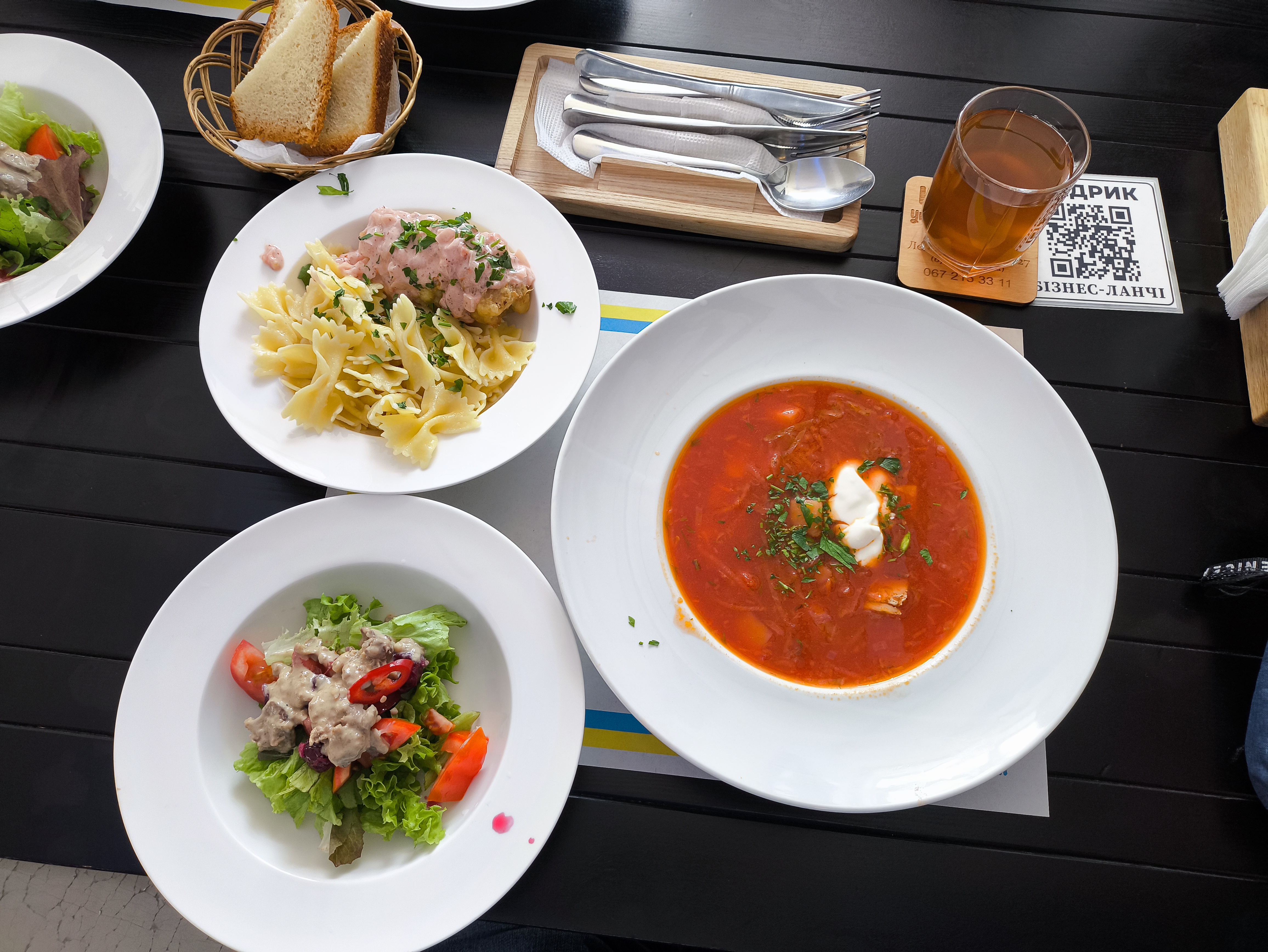 Restoran Shchedryk image 3