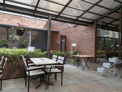 La Famiglia Felice image 7