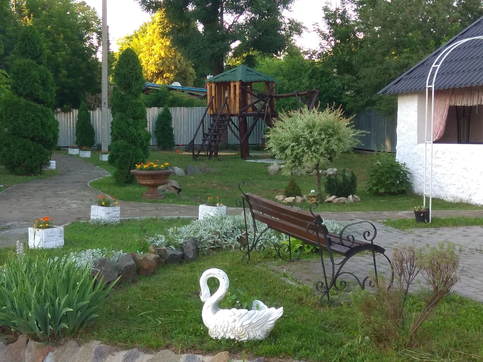 Guest house image 3