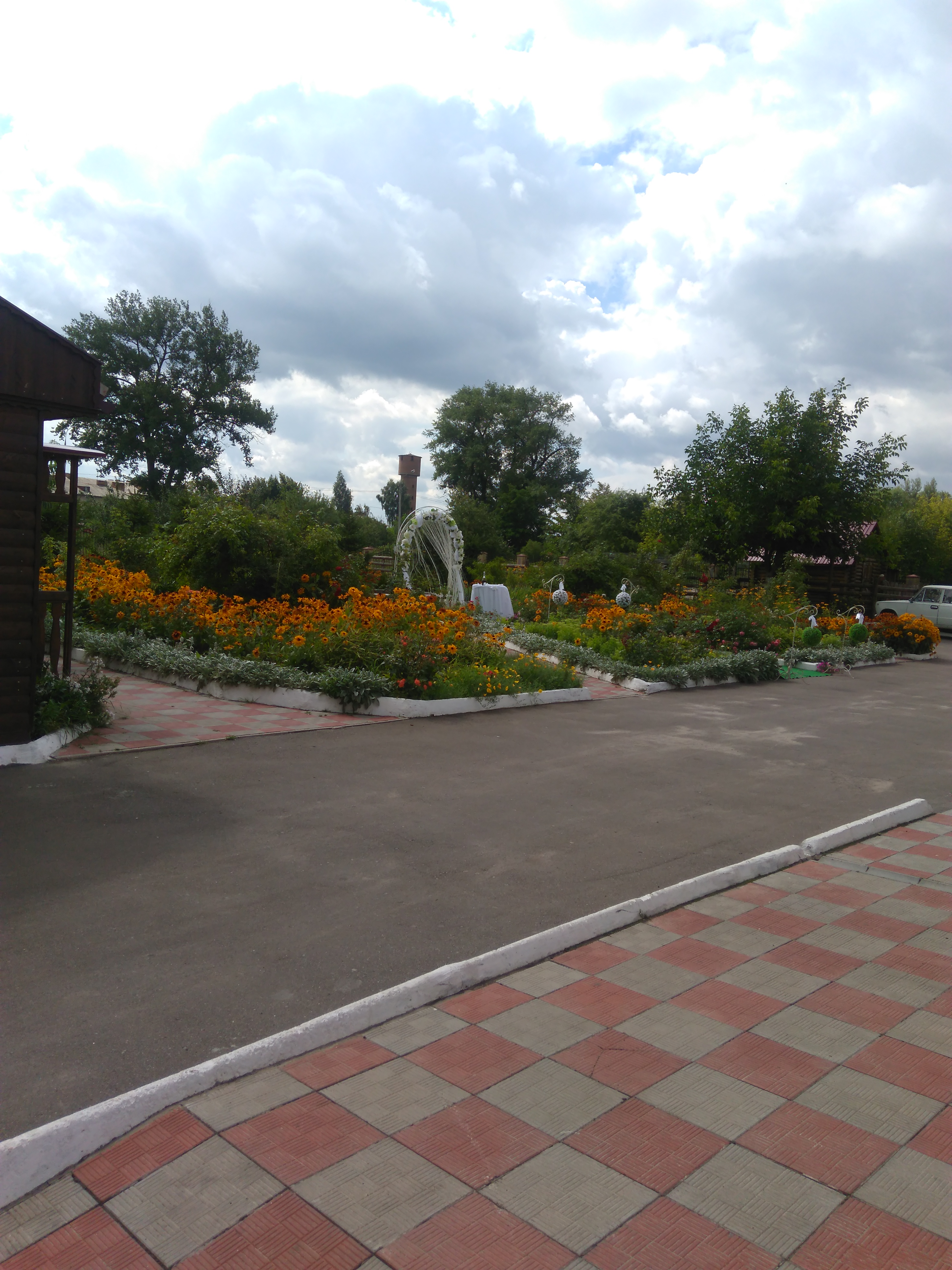 The restaurant "Versailles" image 9