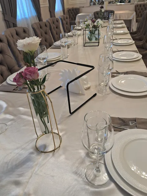 GRAND CAFE image 3