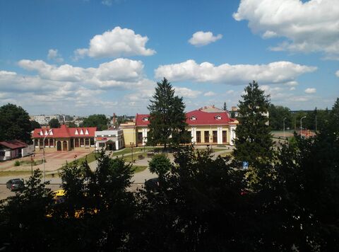 East West image 7