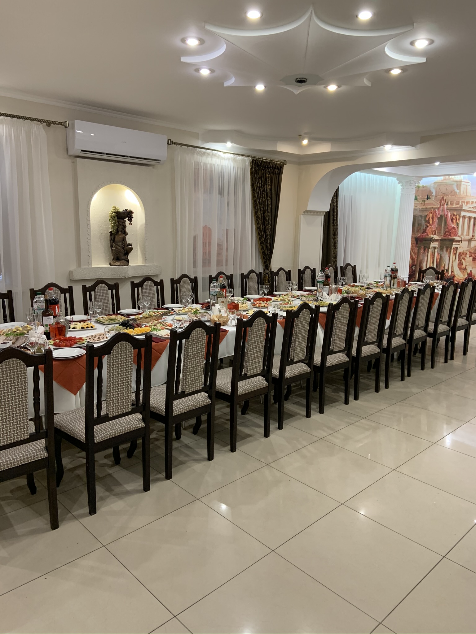 кафе, більярдний клуб «Цезар» image 1