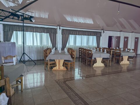 Restoran Khutorok Berdychiv image 1
