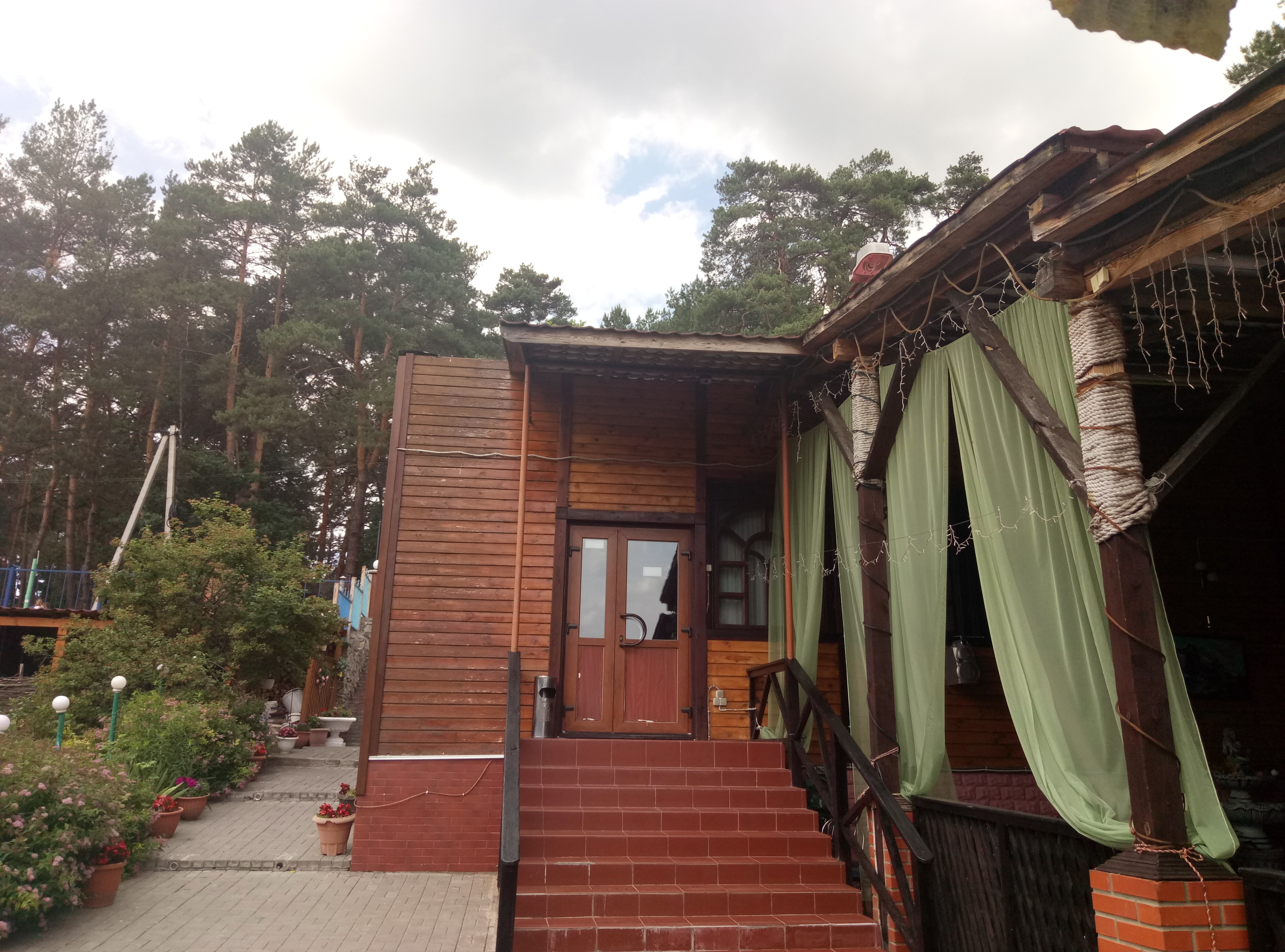 Restaurant Favor image 6