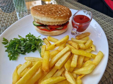 Restaurant Favor image 7