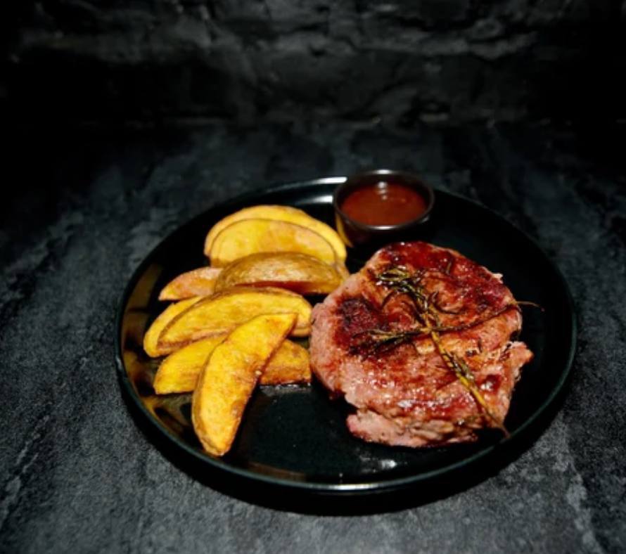NoName Lounge & Kitchen | Лаунж-бар у центрі Житомира image 1