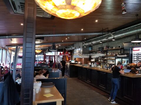 Pleasantville BBQ Pub image 6