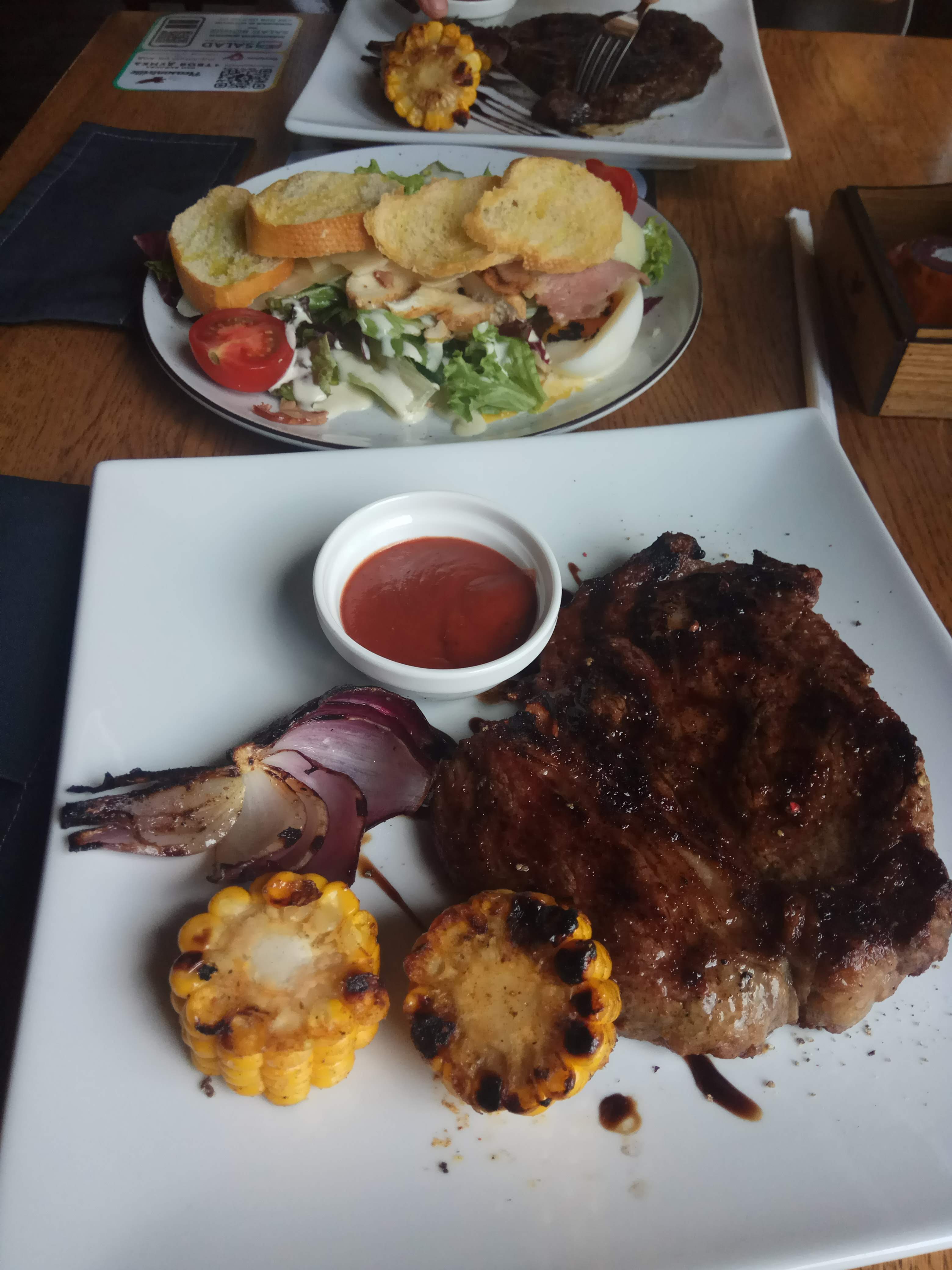 Pleasantville BBQ Pub image 8