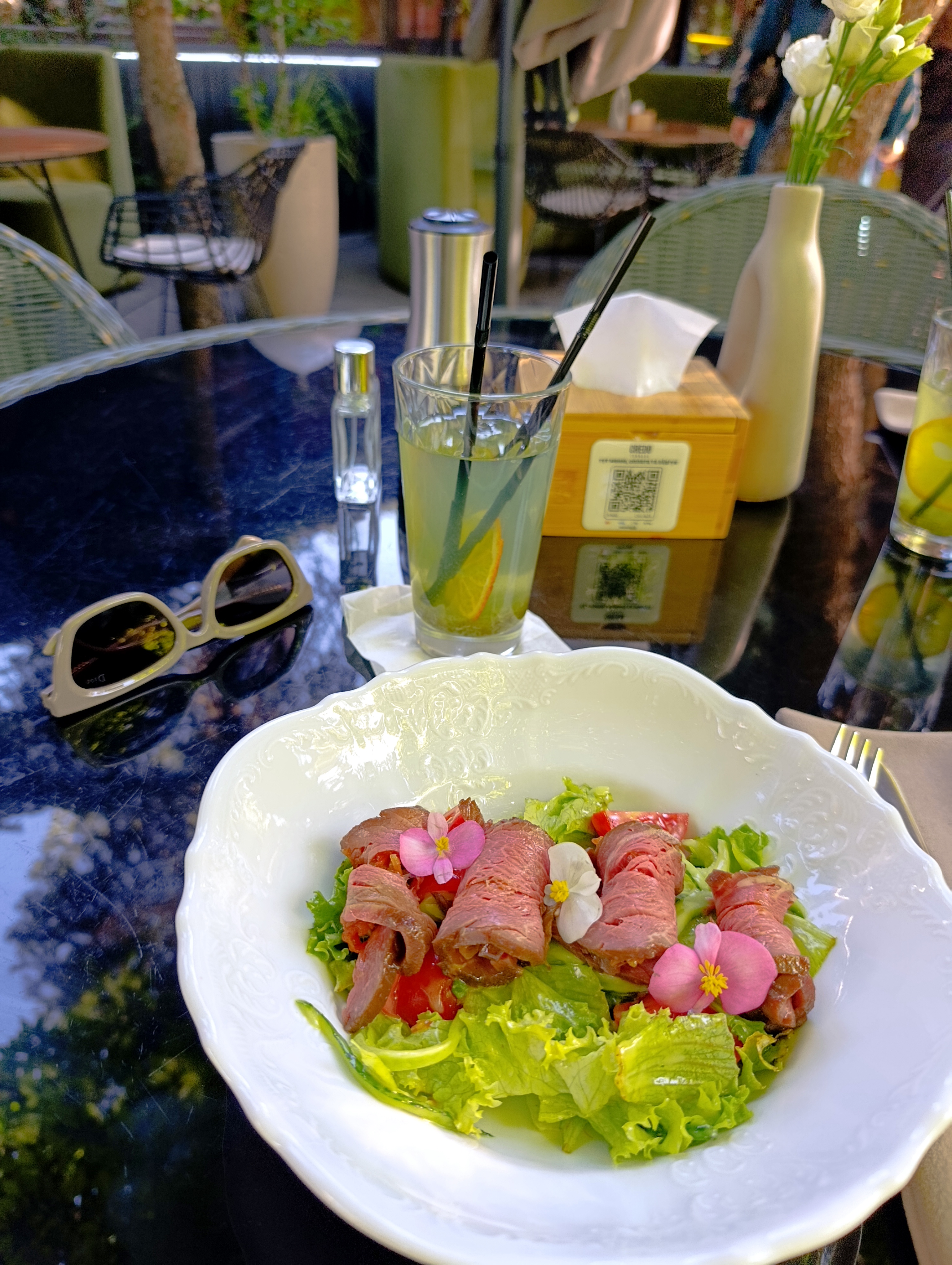 Credo terrace image 3