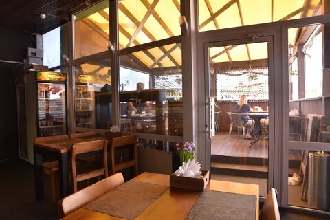 Beer Bar image 5