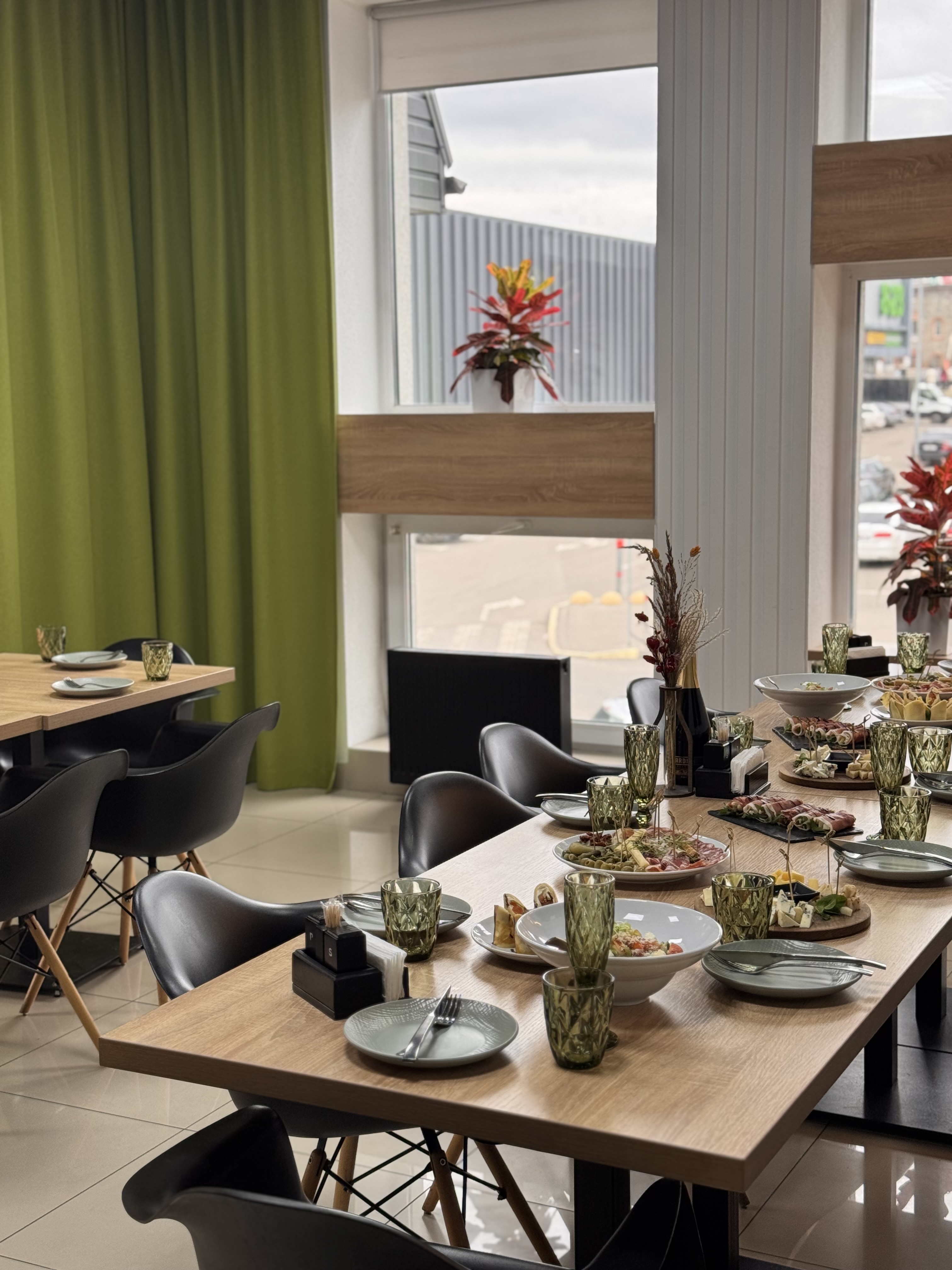 Konfetti Club Family image 4