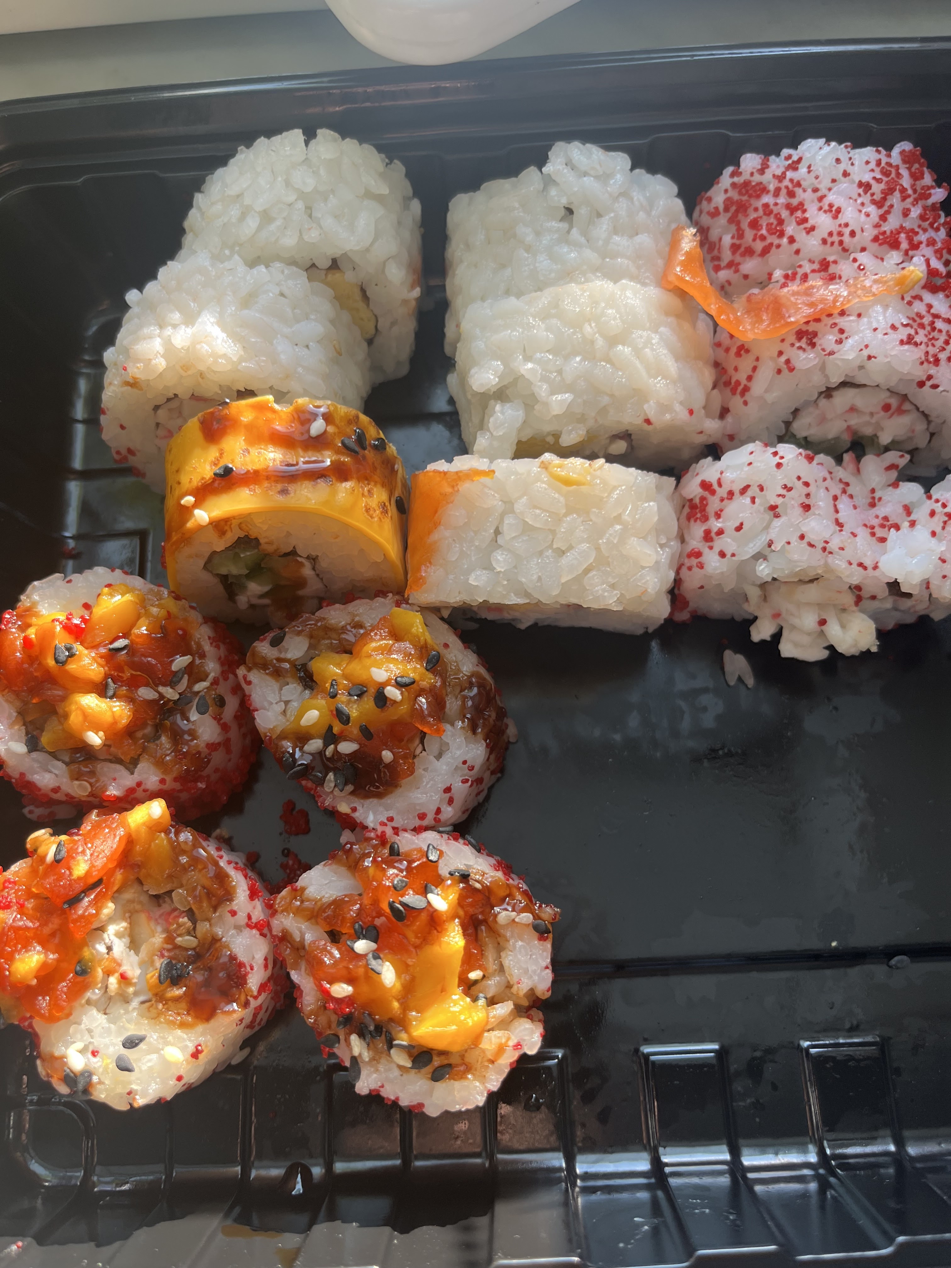 Sushibos Dostavka Sushi image 3