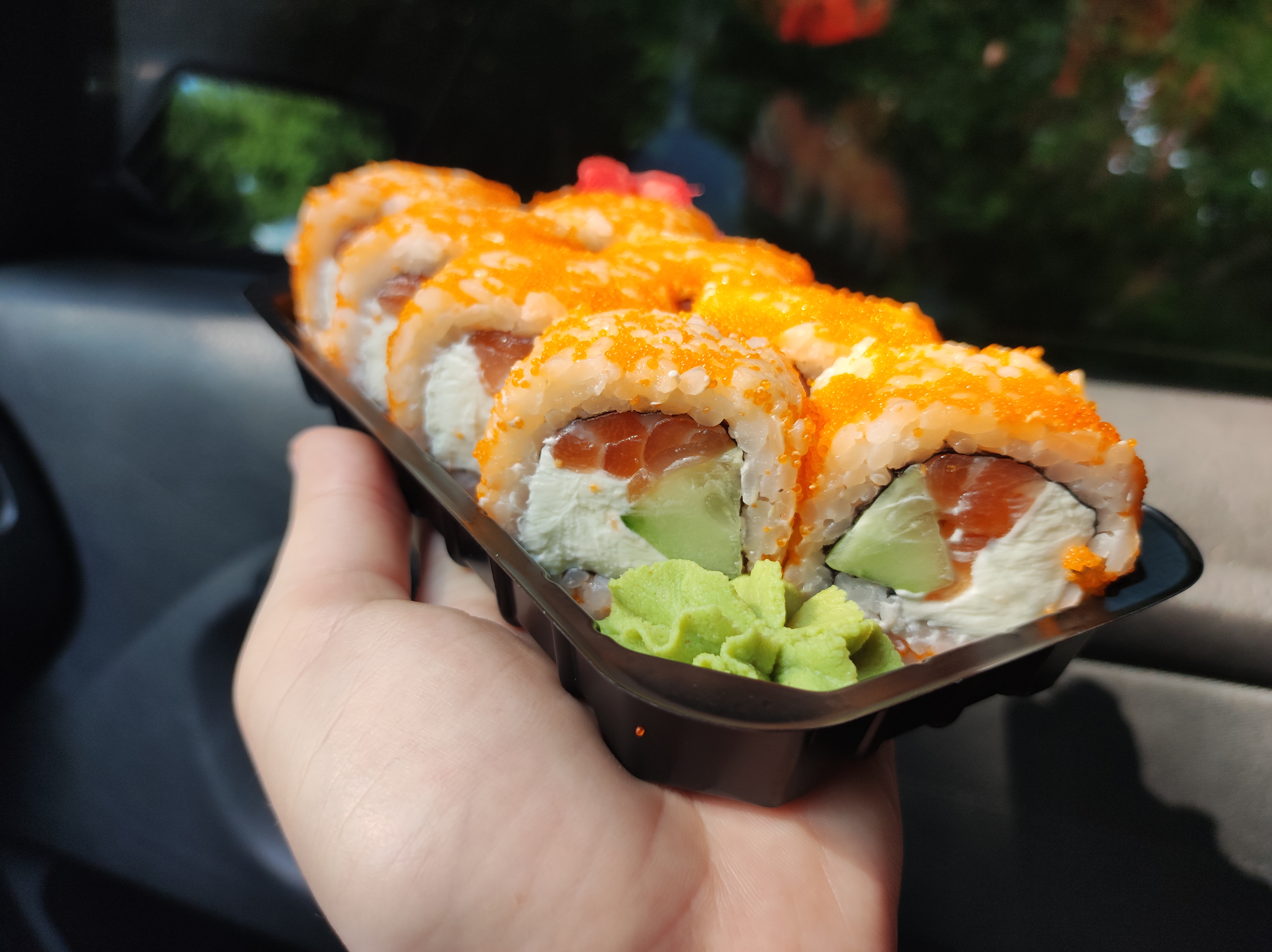 Masago sushi image 4