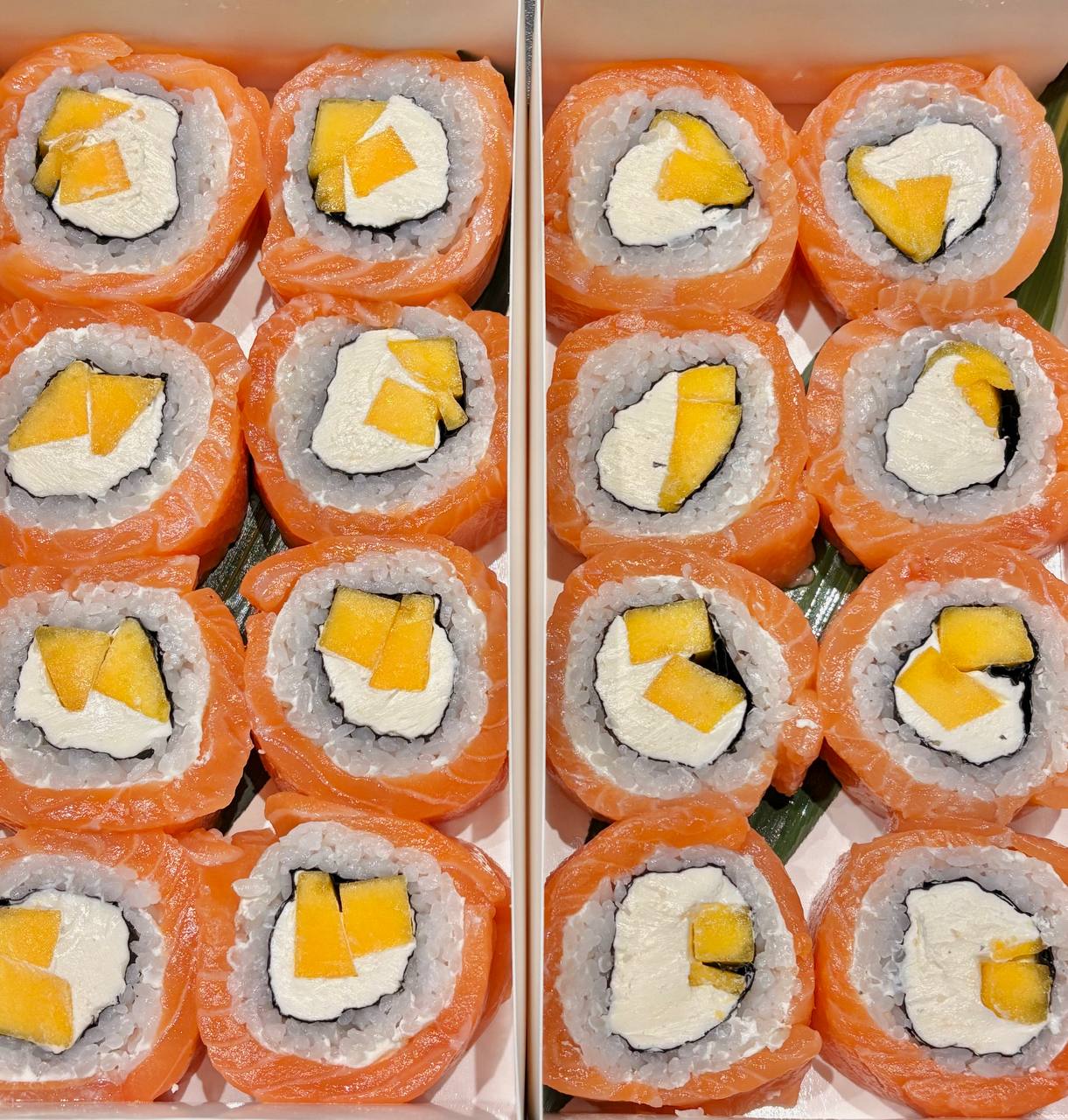 Лосось Обухів (Суші, роли, бургери) image 1