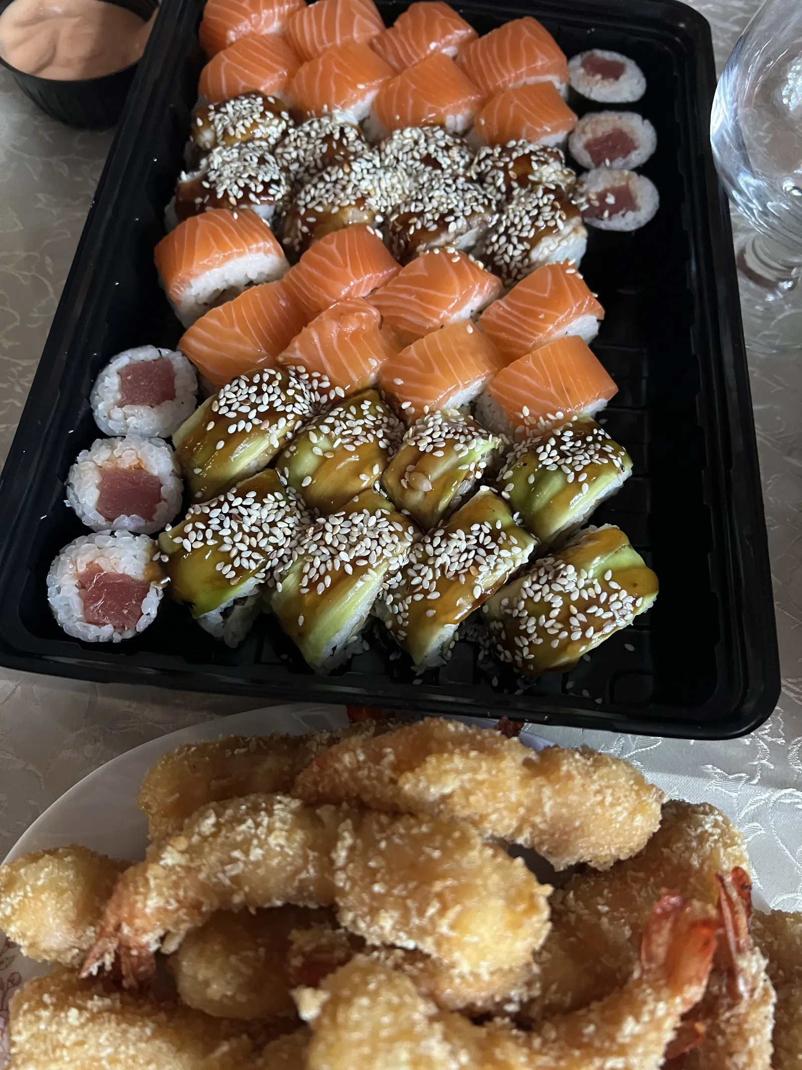 Sushi&Coffee Bar GLUTTON image 3