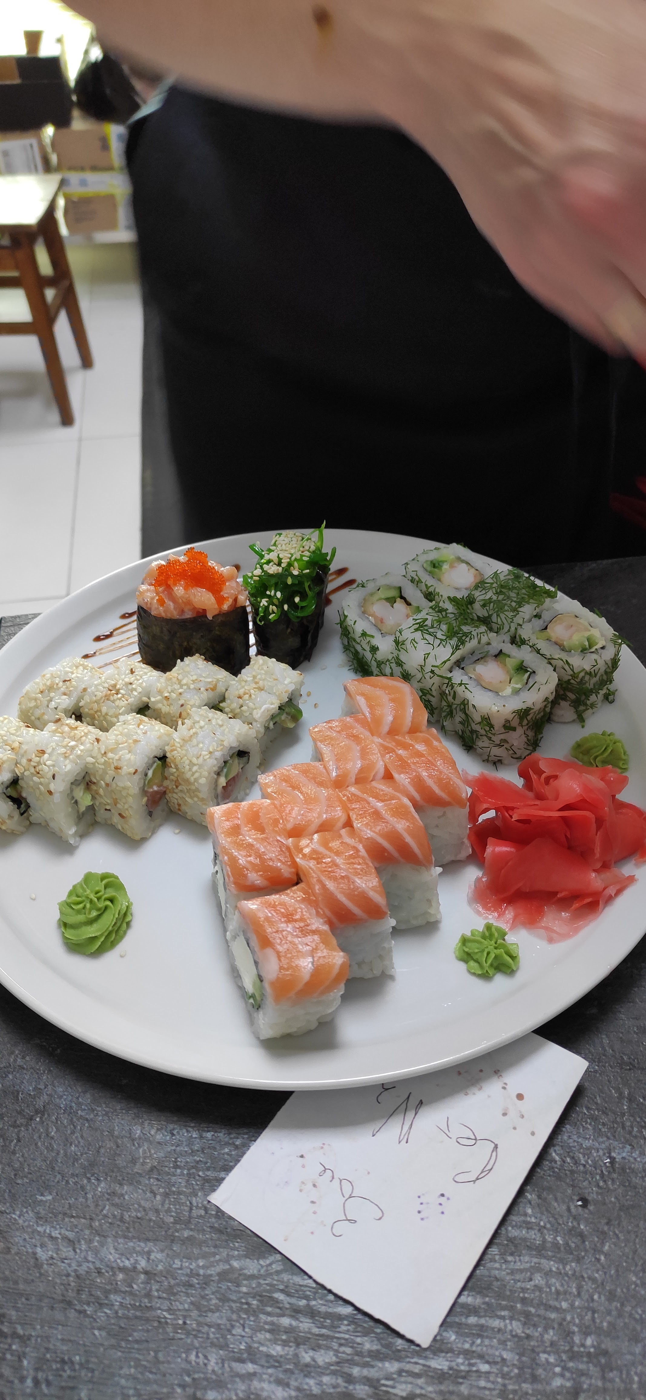 Sushi&Coffee Bar GLUTTON image 10