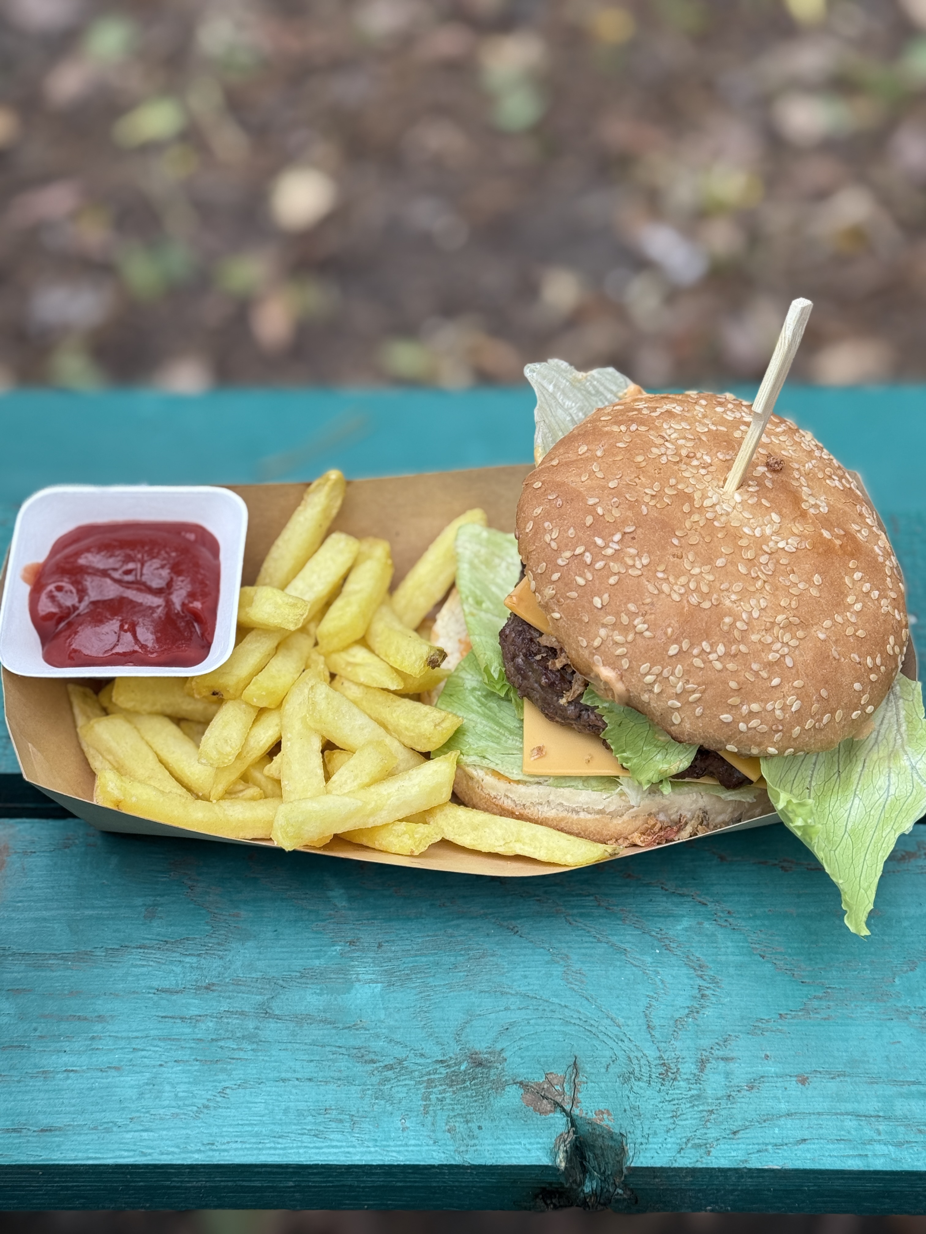 КофіЯ кавʼярня в лісі image 4