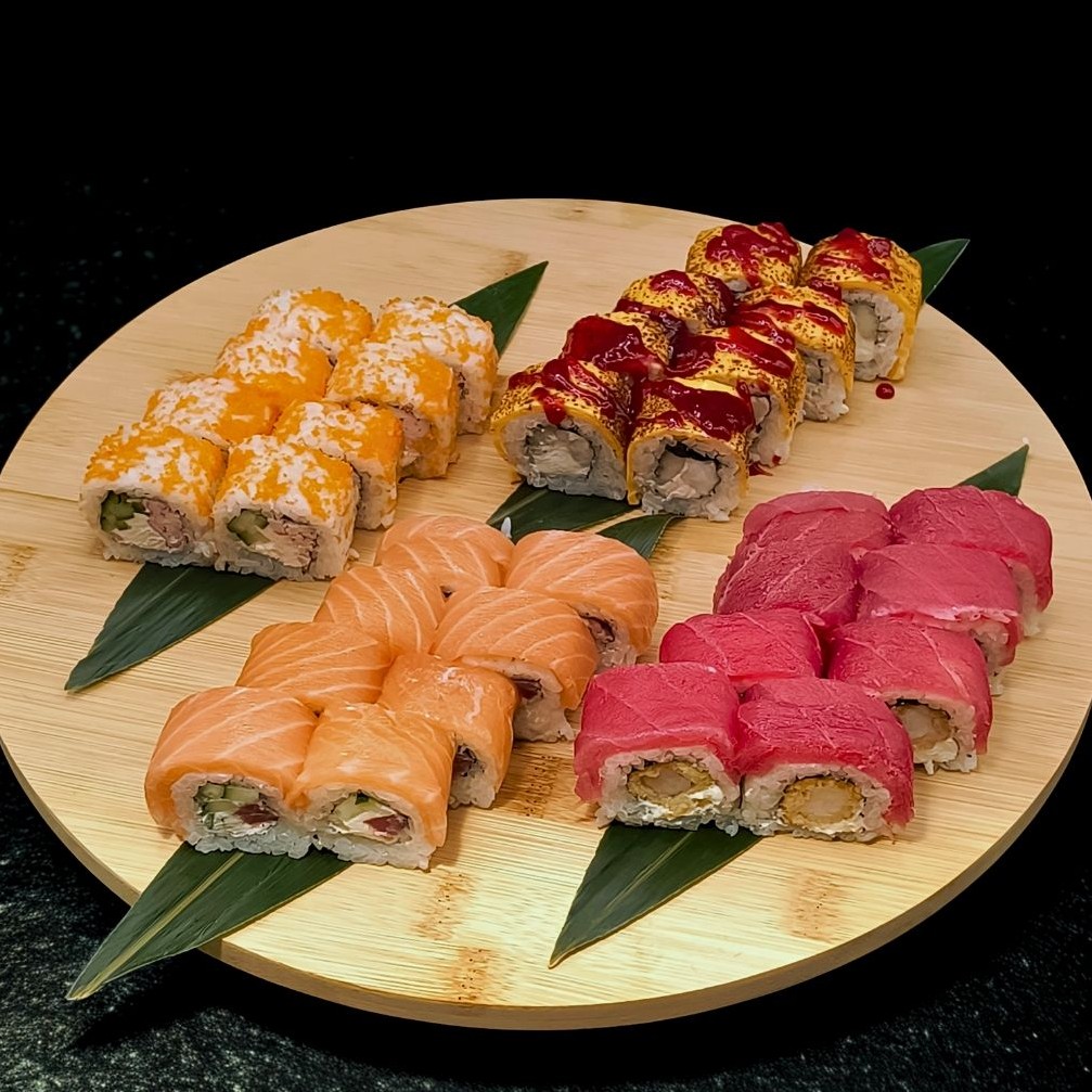 DRAGON Sushi Cafe image 1