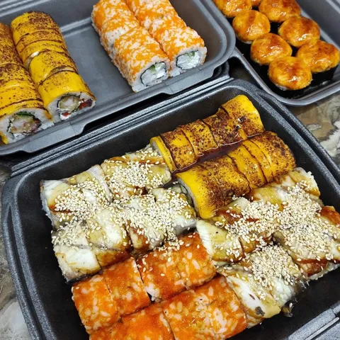 DRAGON Sushi Cafe image 2