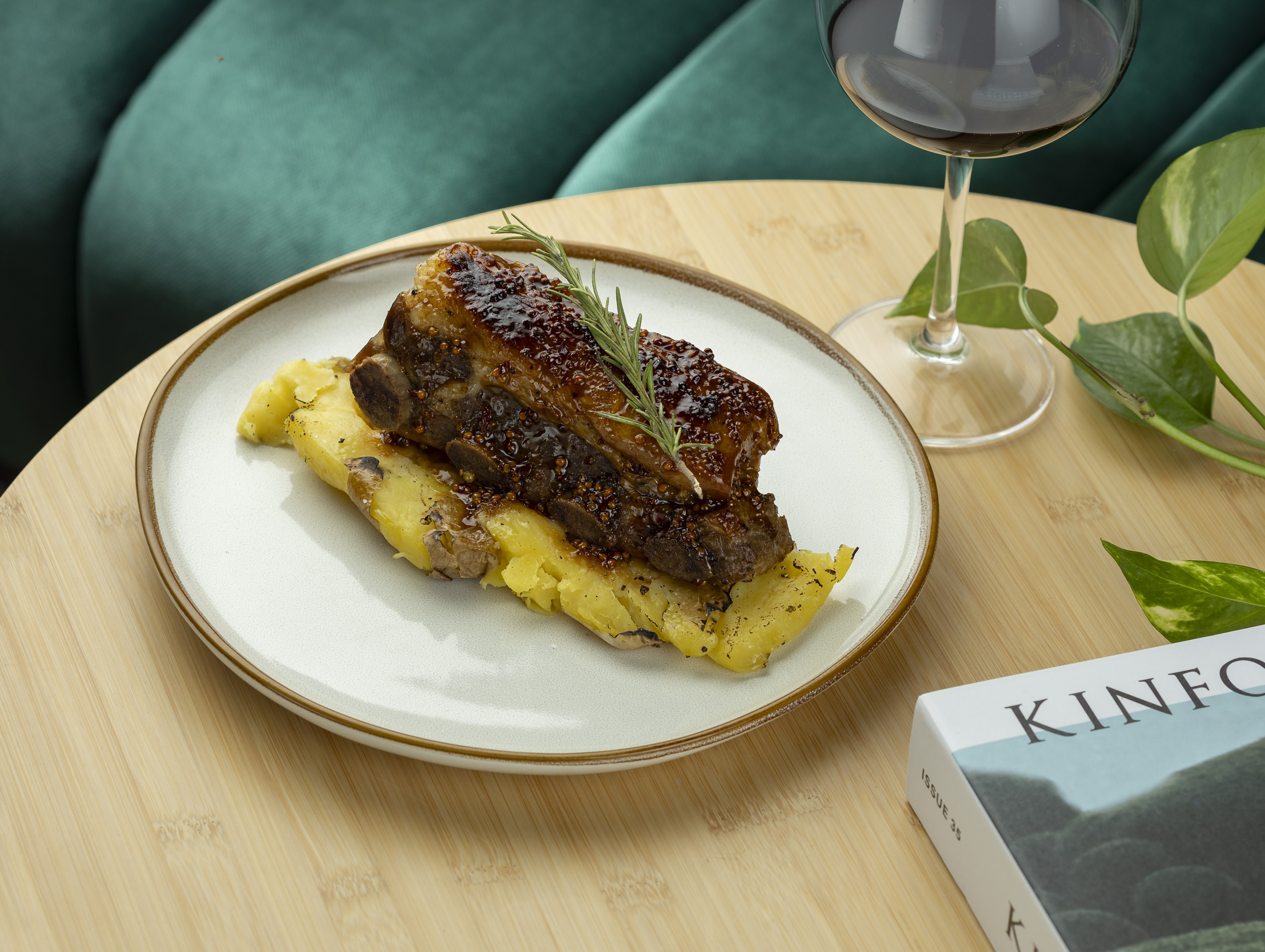 Kanoe Restoran image 2