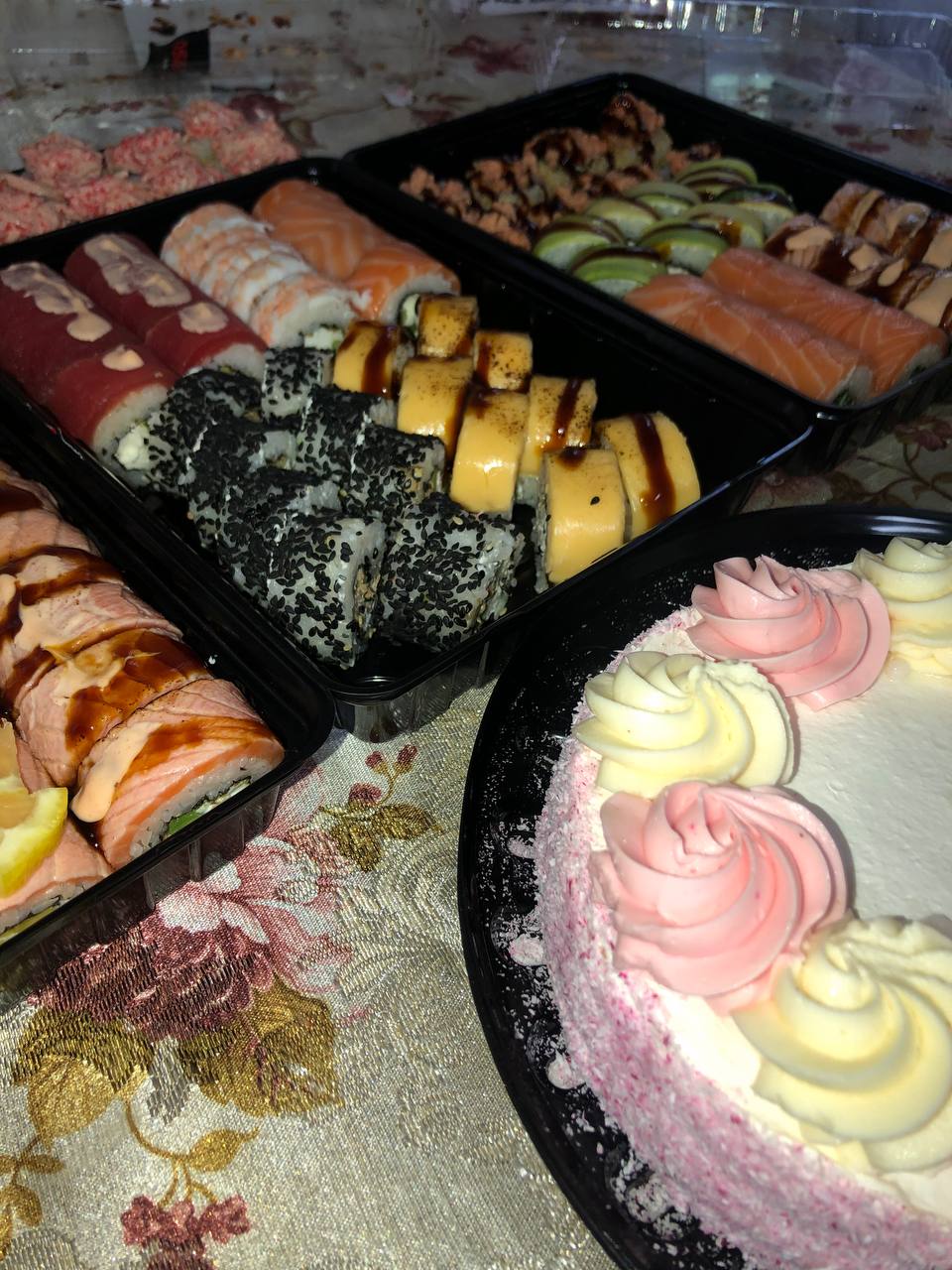 Osama sushi Васильків Соборна image 8