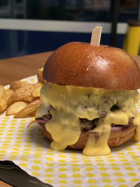GO BURGER image 7
