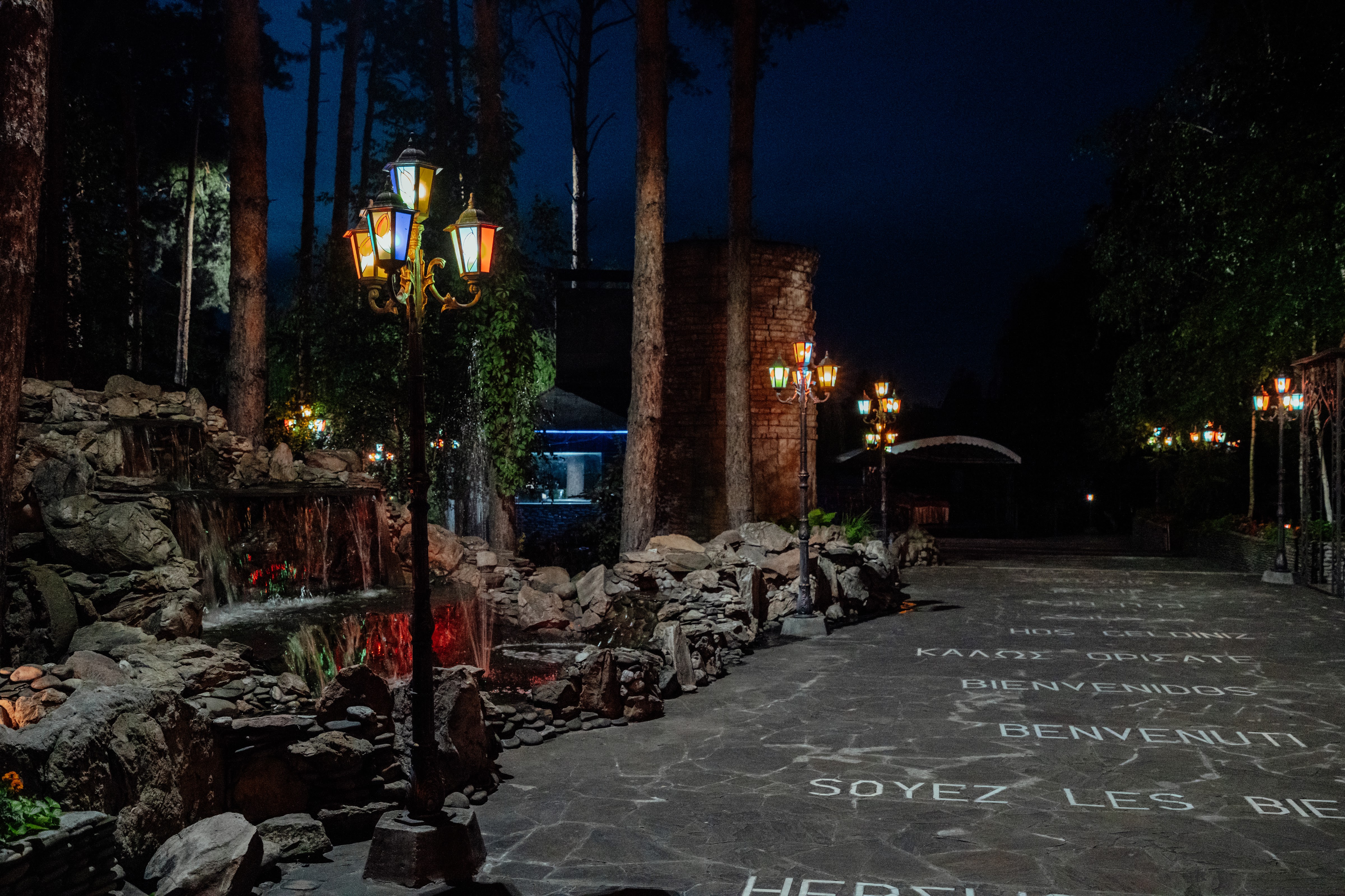 Bakynskyy Boulevard image 3