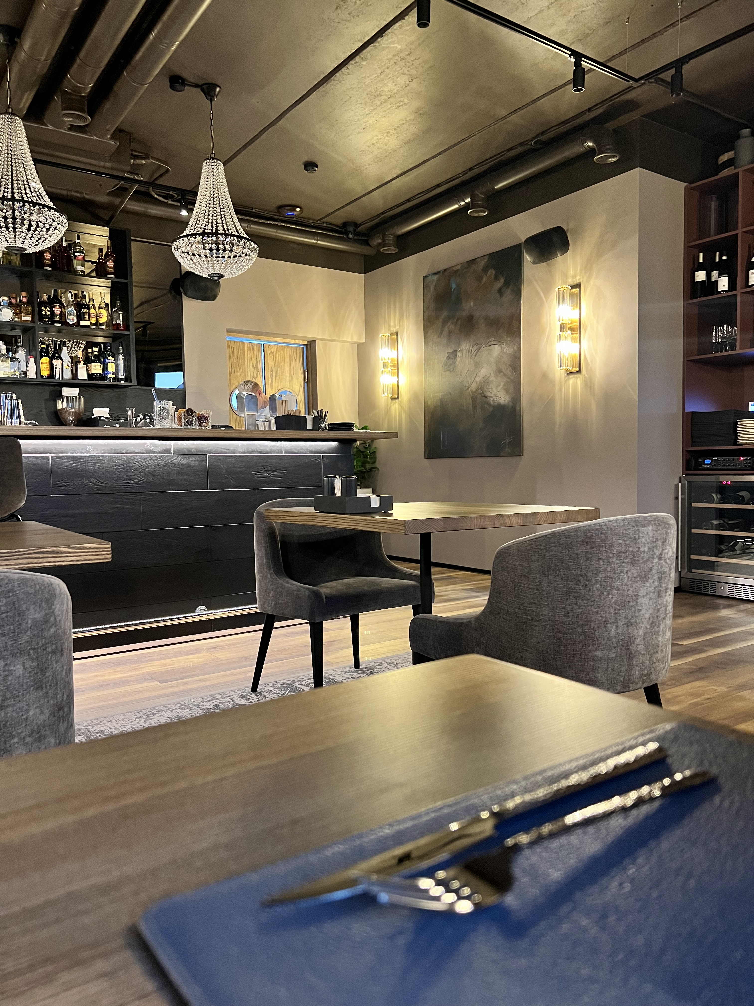 Bistro 1600 image 1
