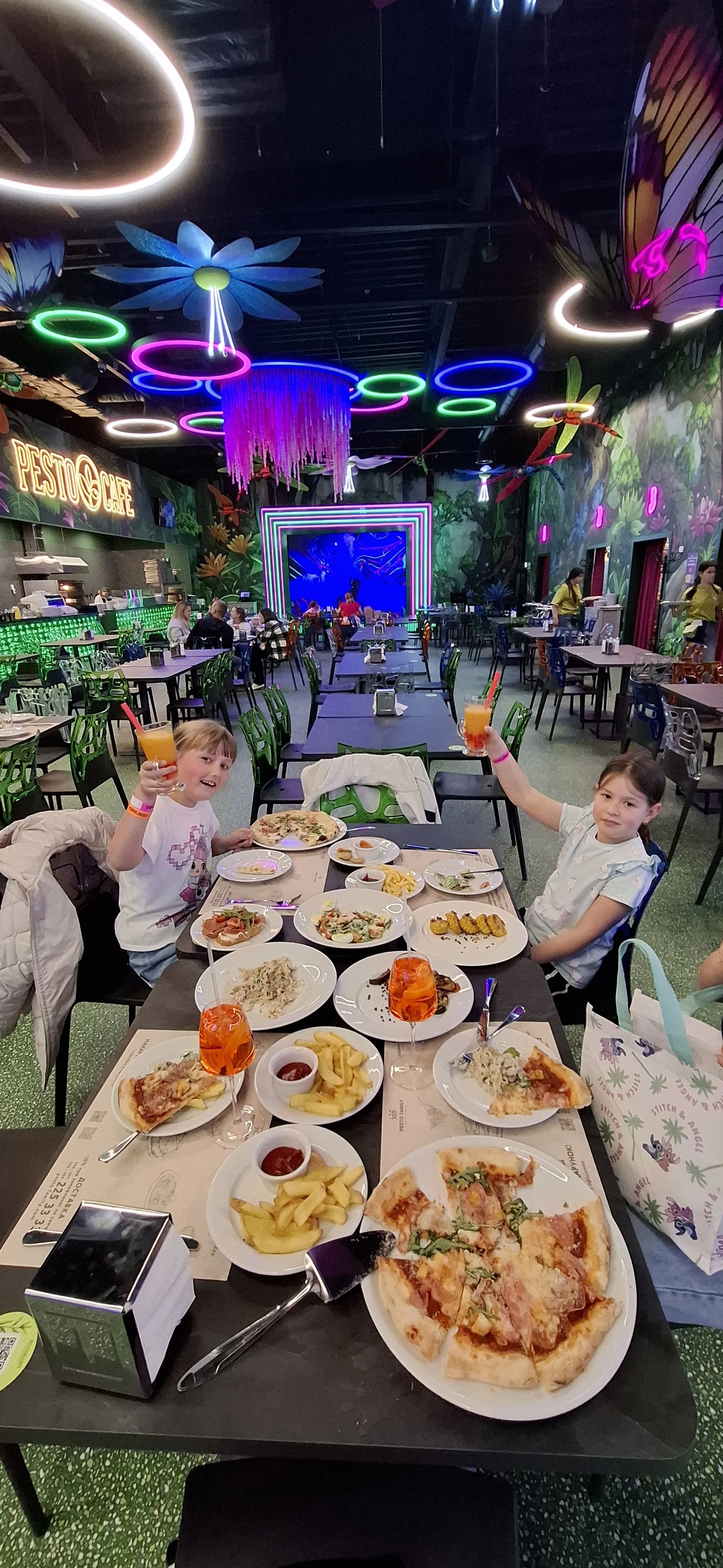 Pesto Cafe image 10