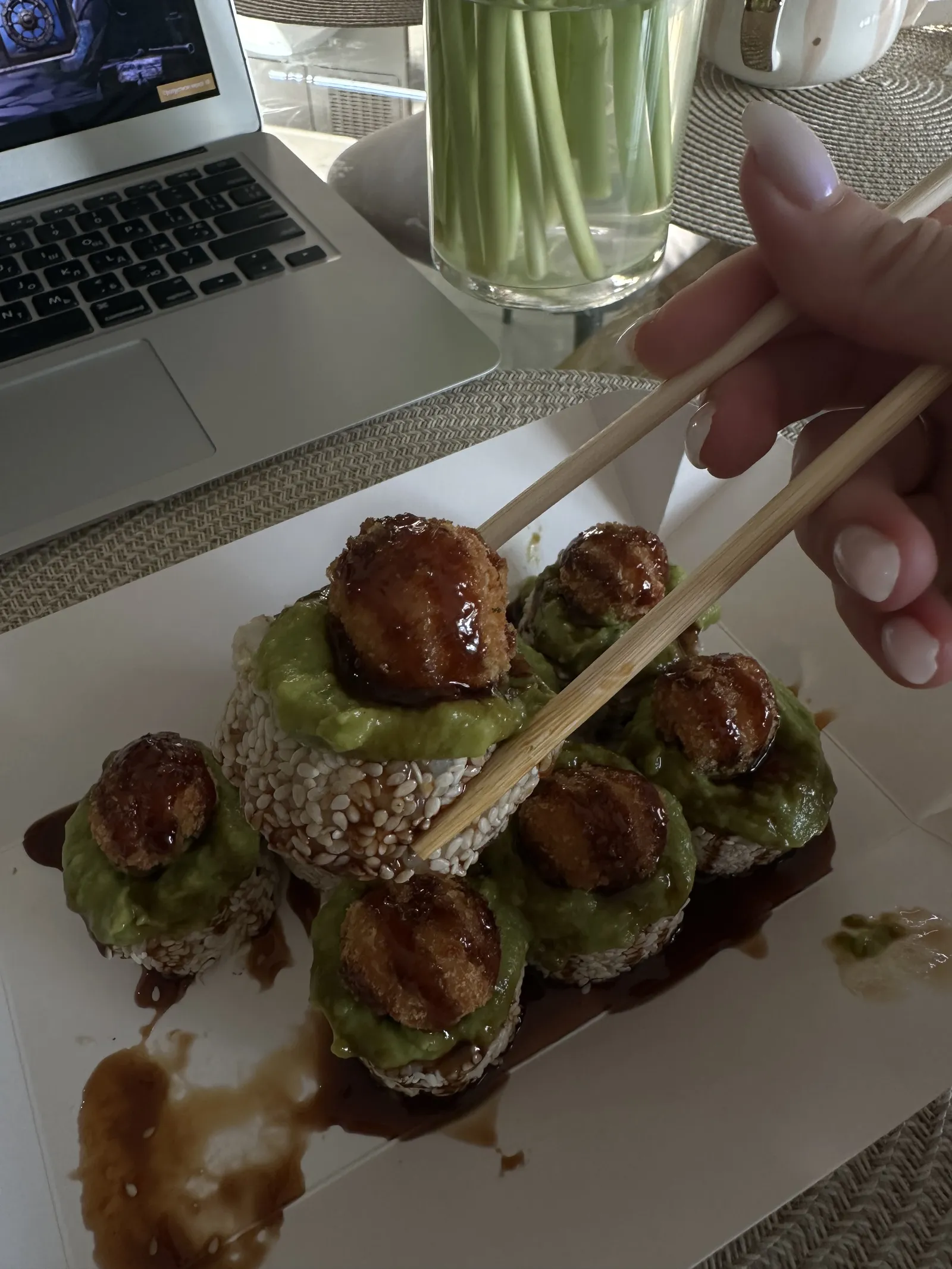 AKITO SUSHI image 9